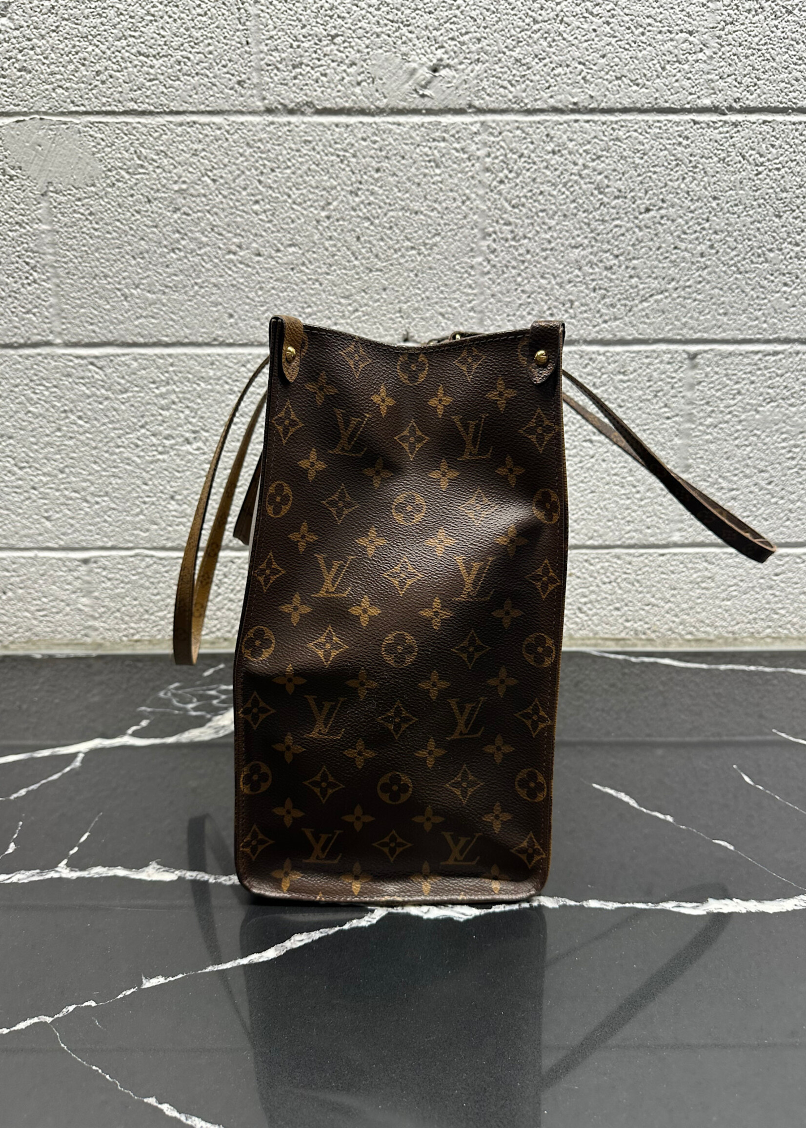 Louis Vuitton 2019 On the Go GM