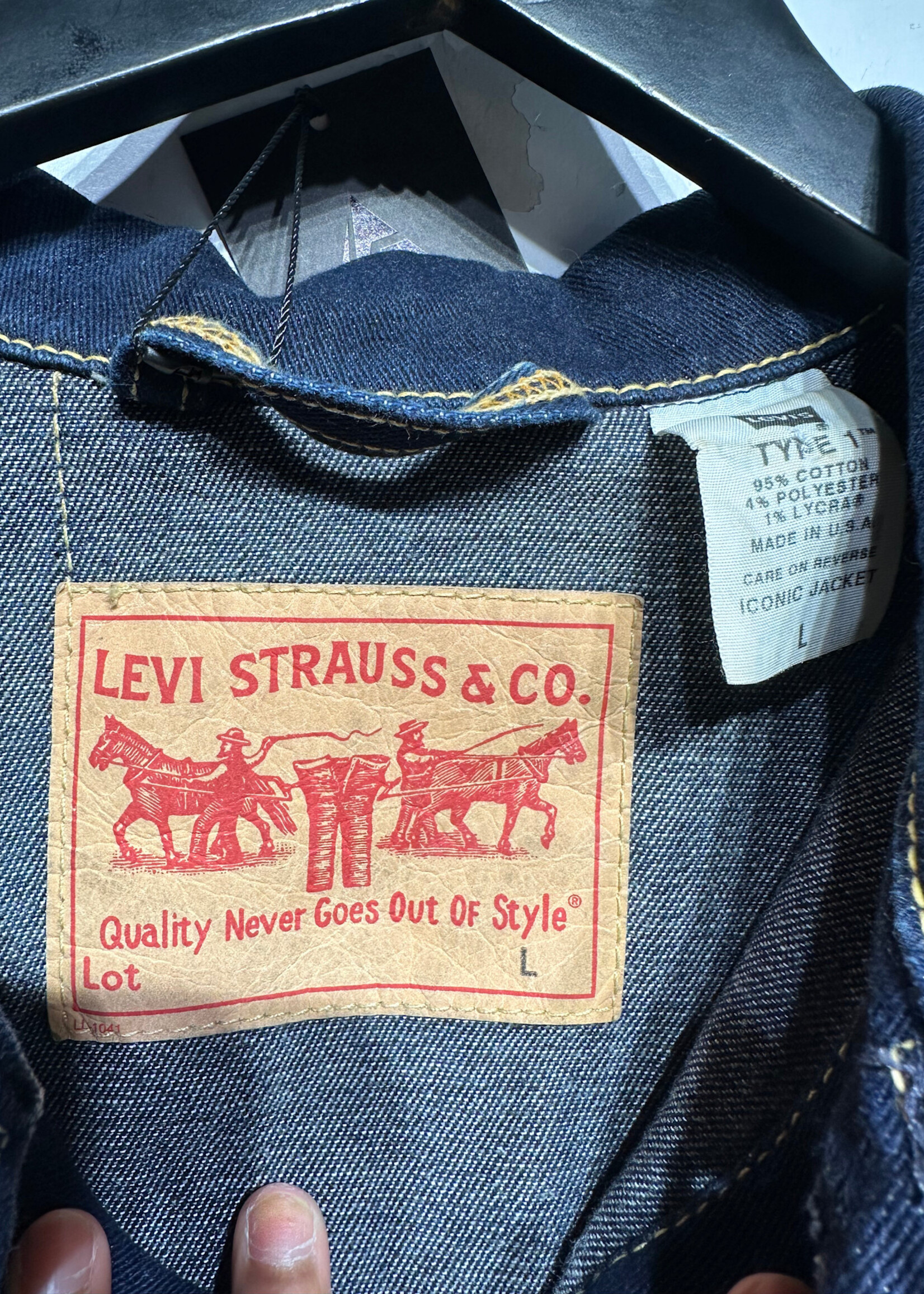 Levi's 00s Type 1 Dark Wash Repro Jacket Fem L