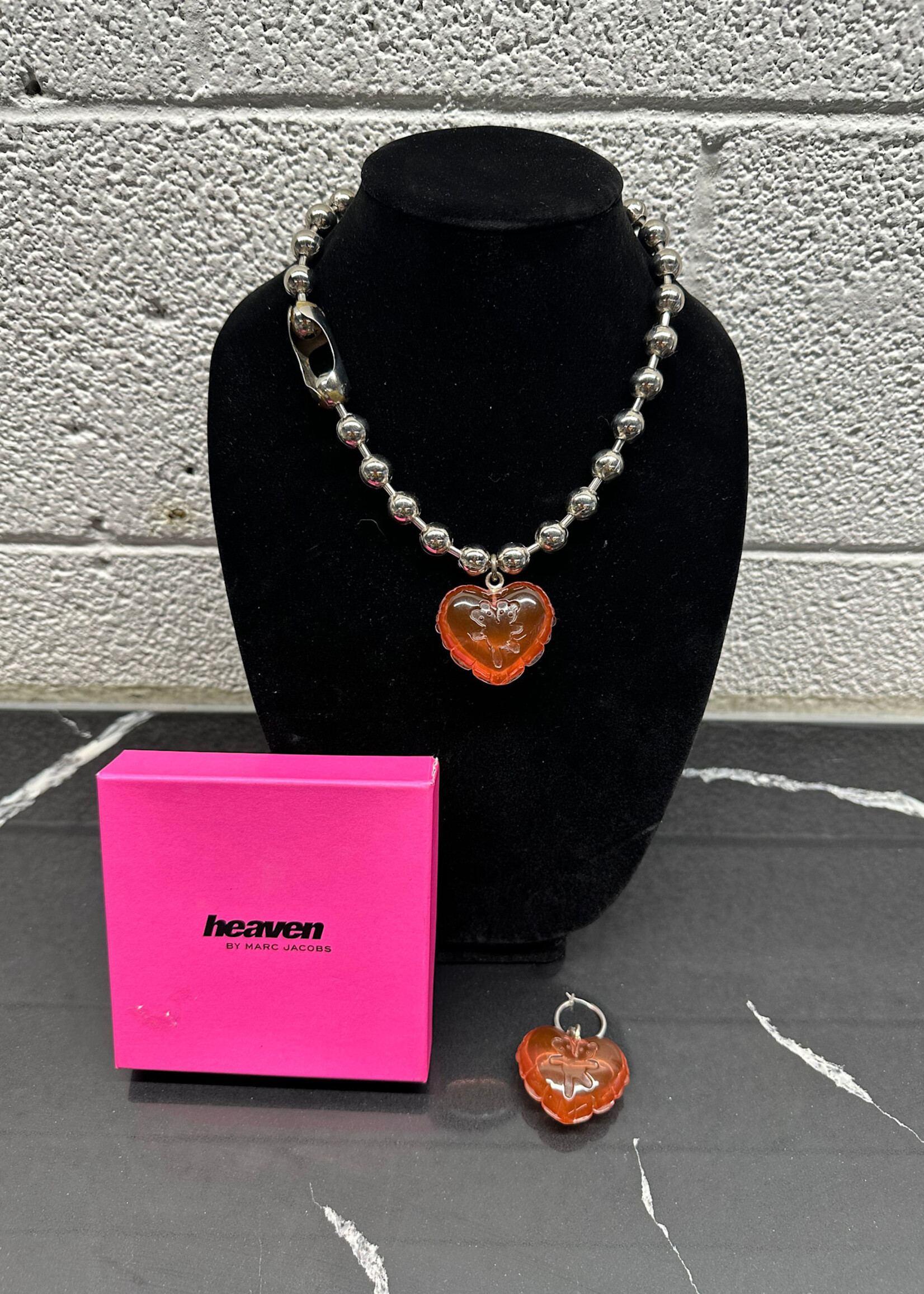 Heaven Marc Jacobs Resin Heart Necklace