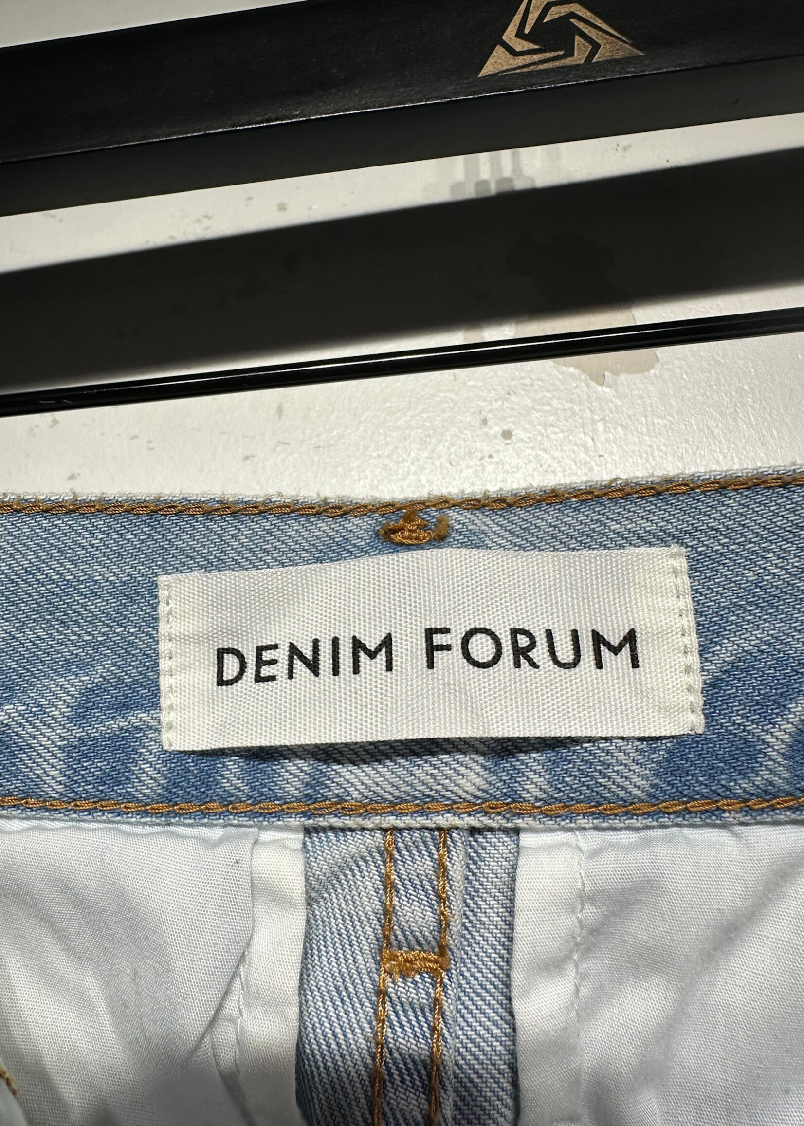 Denim Forum '90s Millie' Cargo Jeans 28