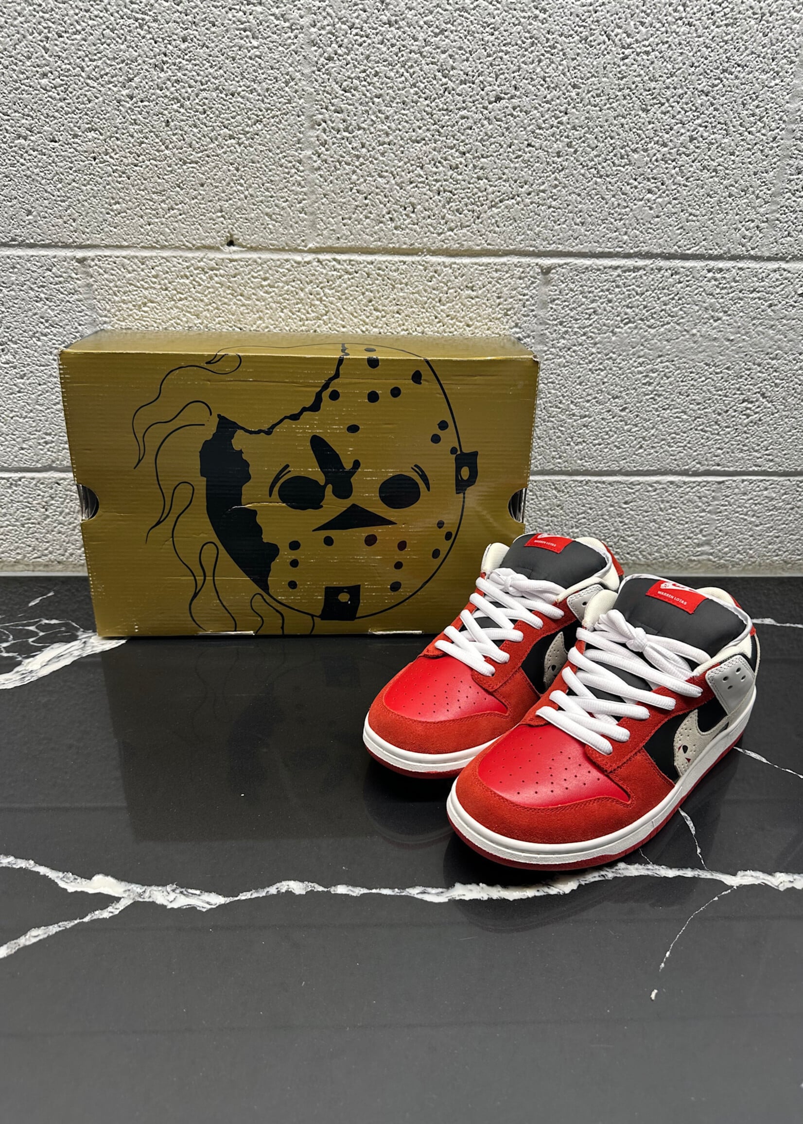 DS Warren Lotas Jason Dunk Masc 9