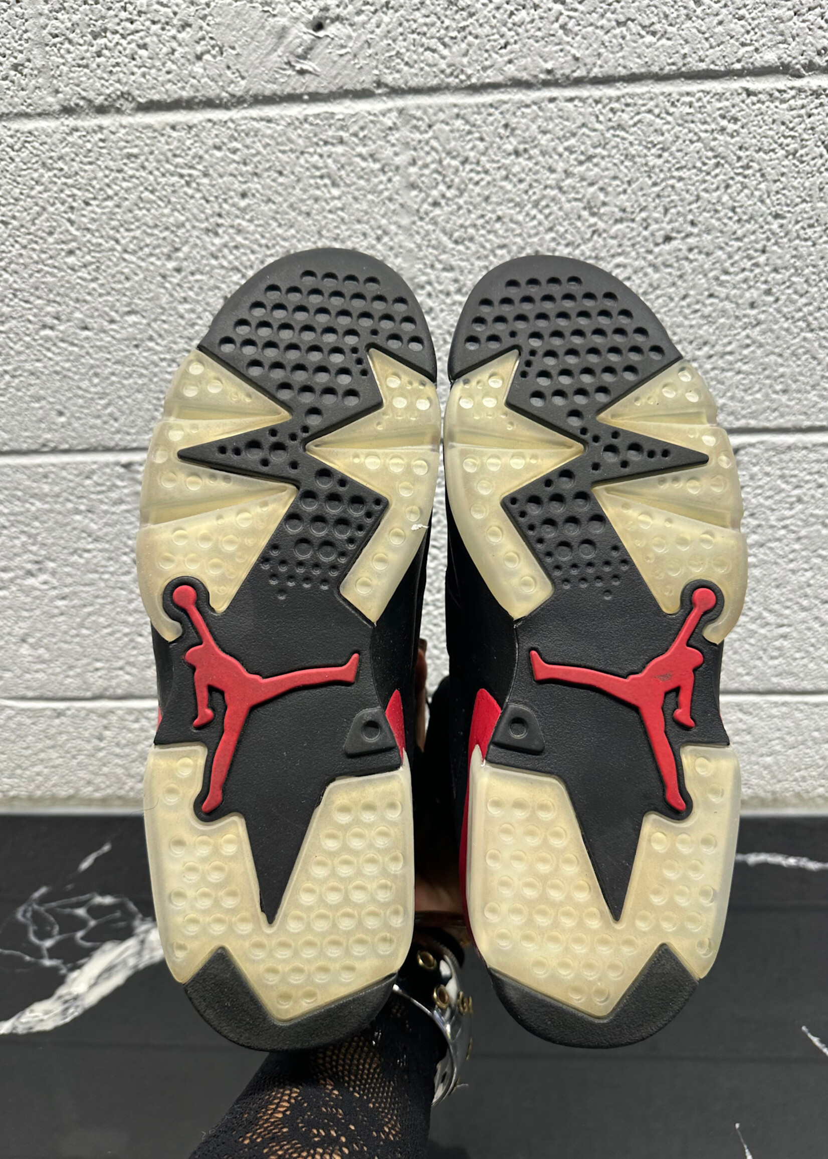 DS 09 Jordan 6 Bred Masc 10