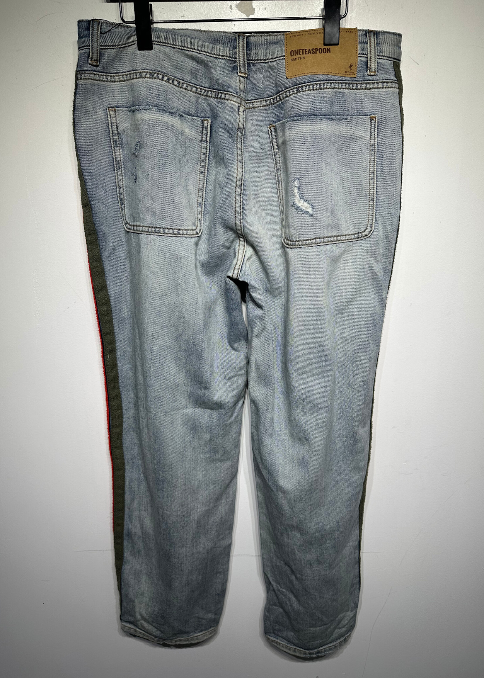 NWT One Teaspoon Baggy Fit Lightwash 31