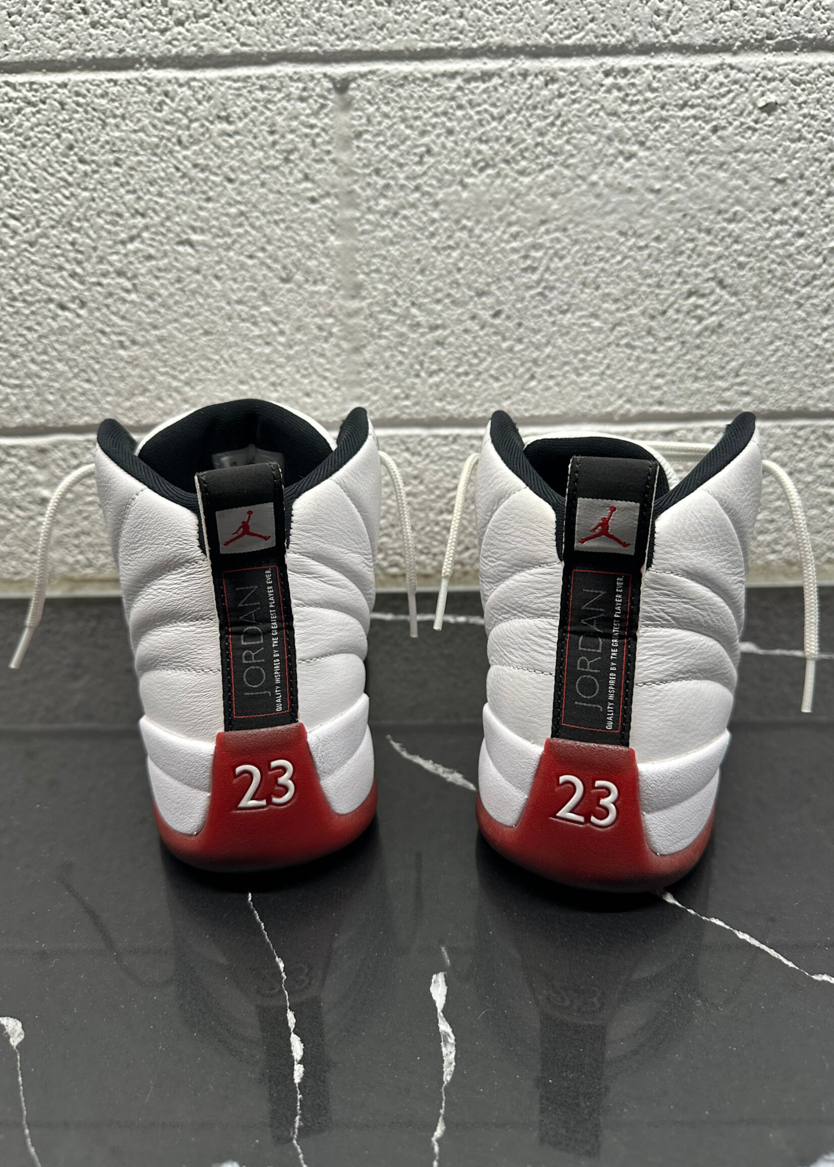 Jordan 12 Retro 2023 Red White Sneakers Masc 9.5