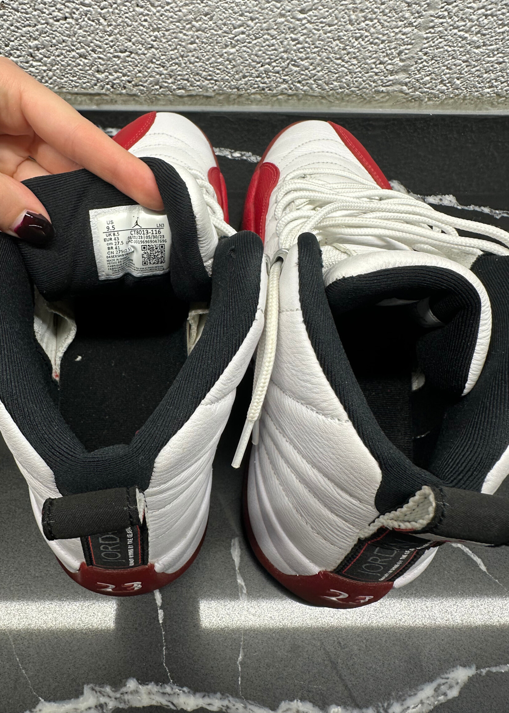 Jordan 12 Retro 2023 Red White Sneakers Masc 9.5