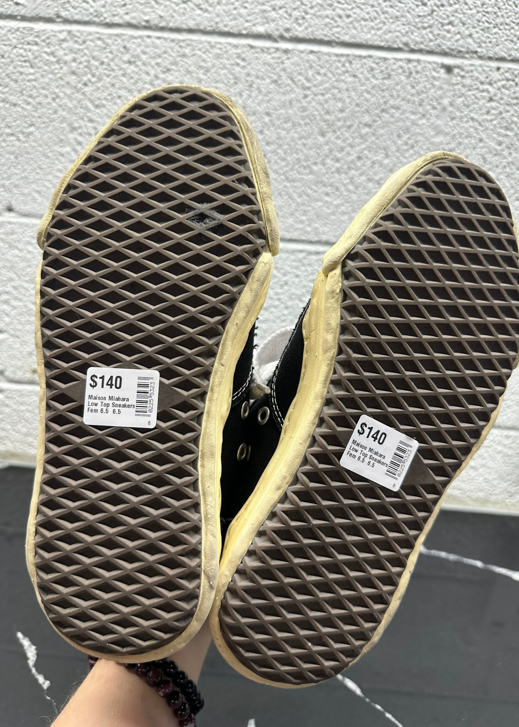 Maison Mihara Low Top Sneakers Fem 6.5