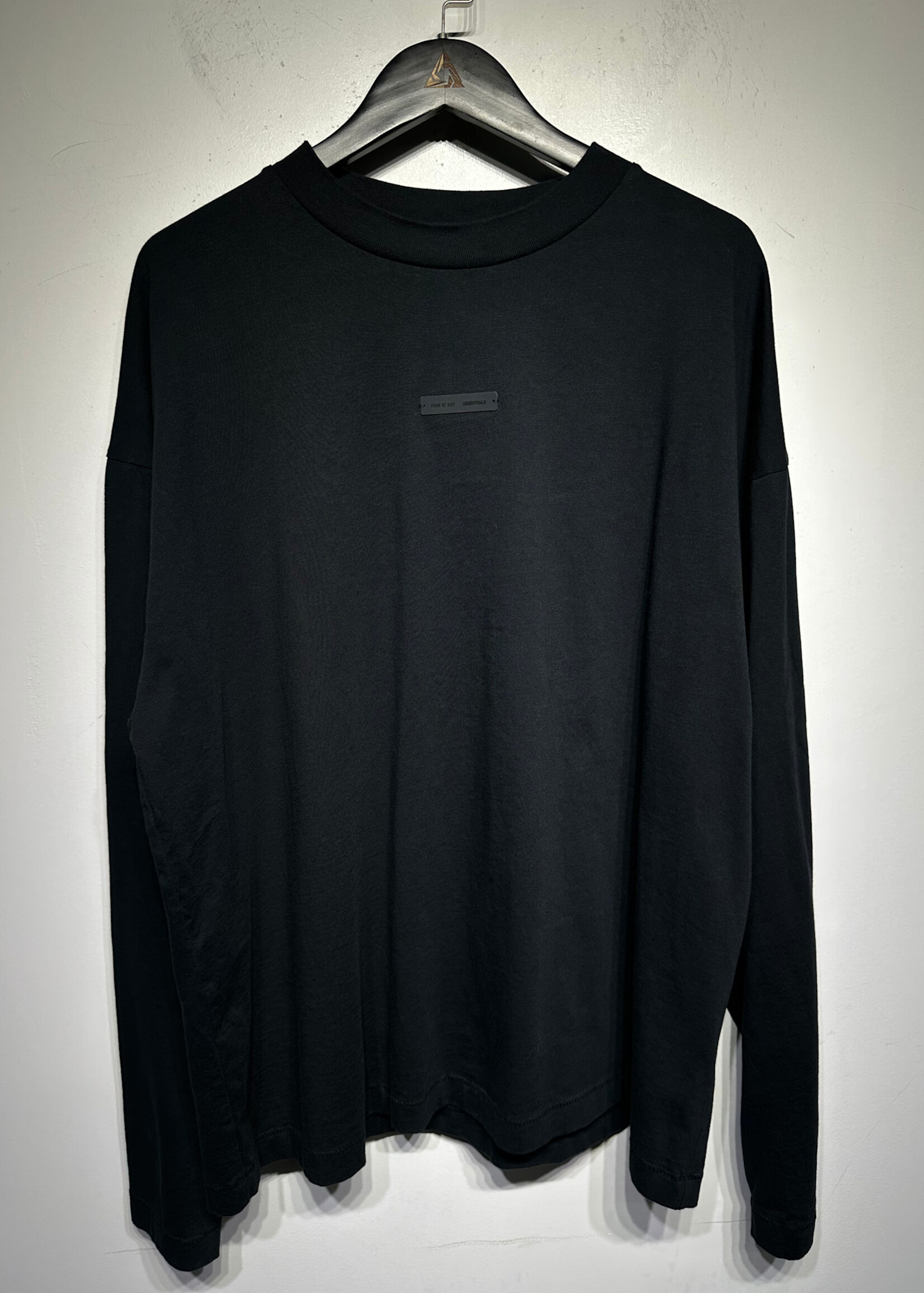 FOG Essentials Black Chrome Logo LS XL