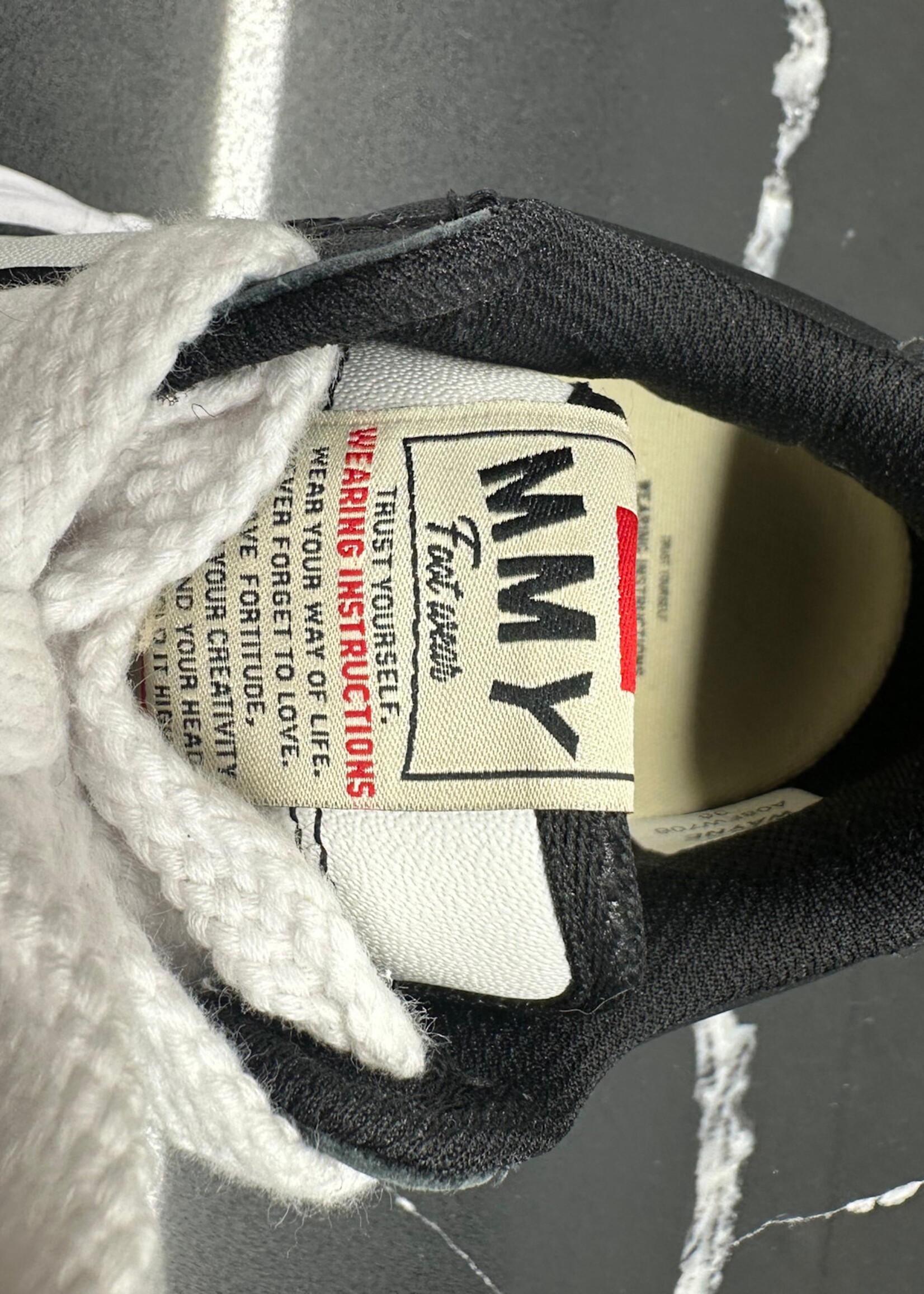 Maison Mihara 'Wayne' Black/White Sneakers Fem 6