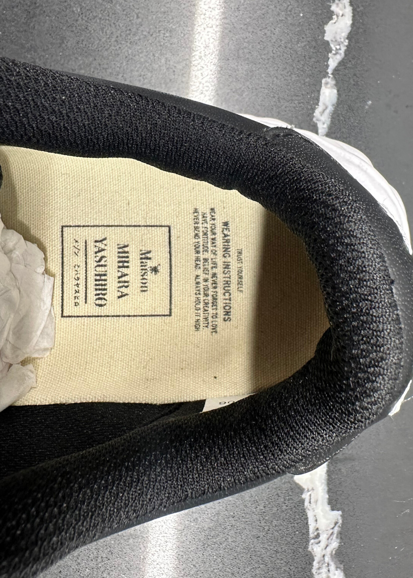 Maison Mihara 'Wayne' Black/White Sneakers Fem 6