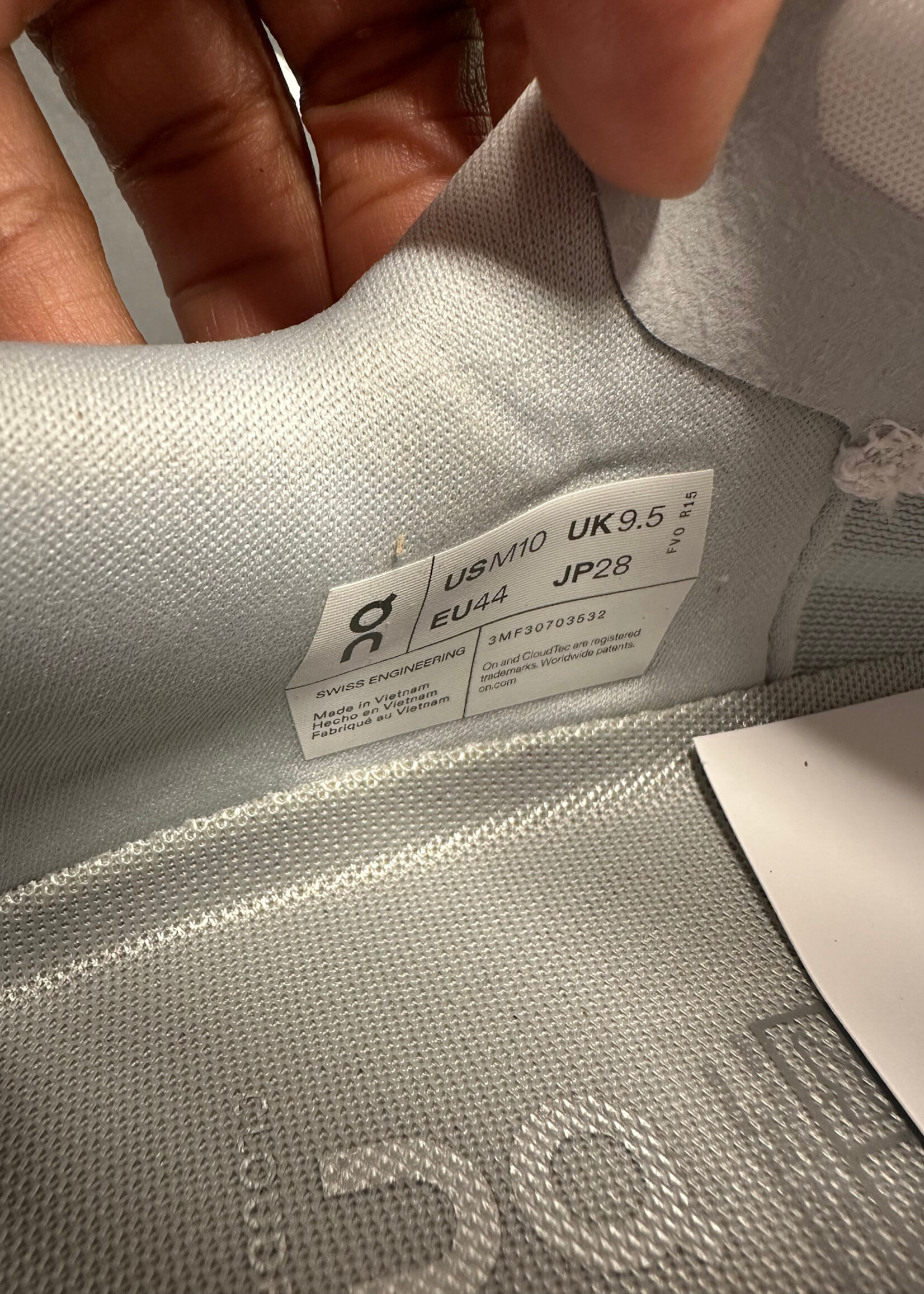 On Cloudflow 5 Ad Ikon Hail/White Sneaker 10 Masc