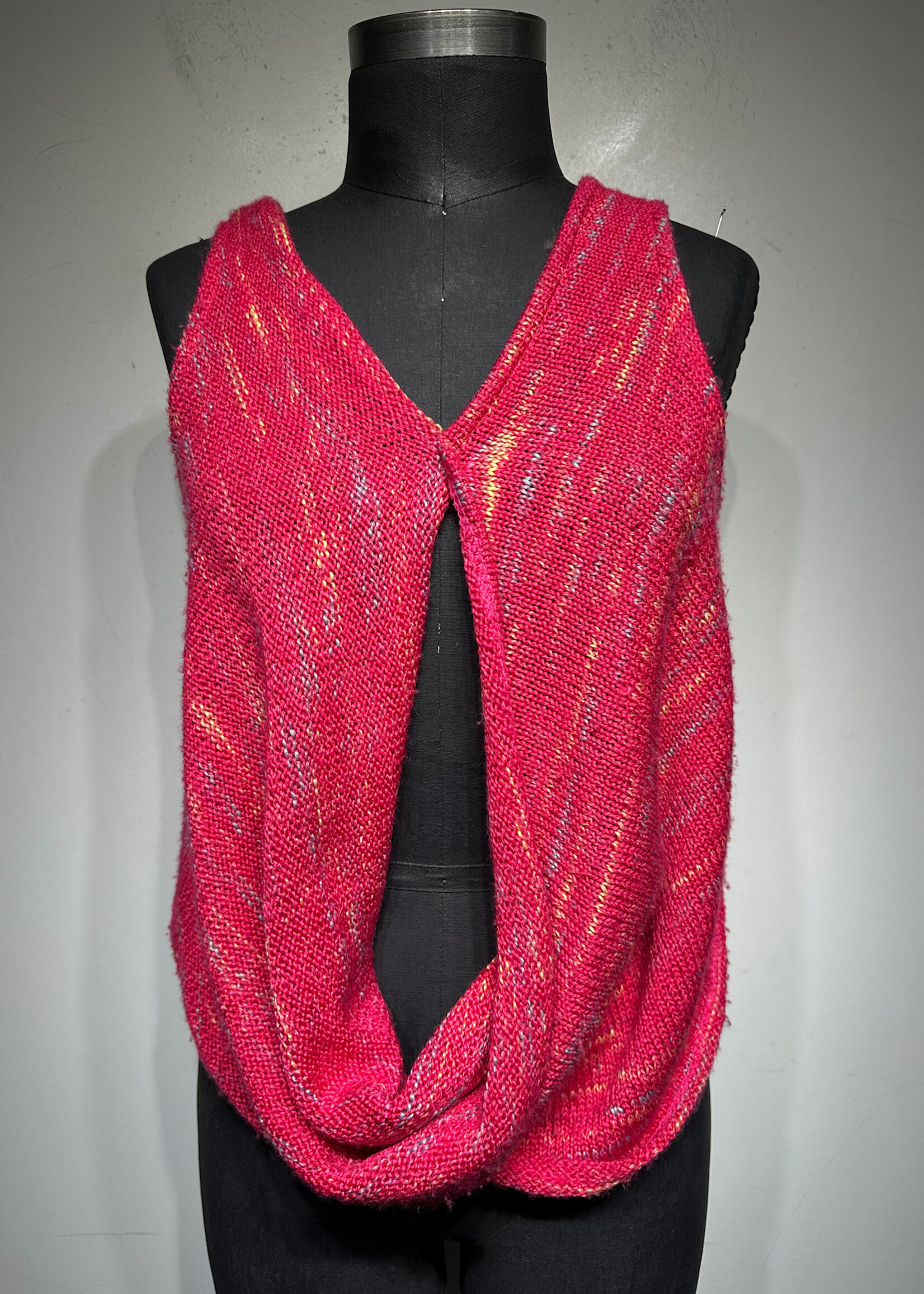 Deca Paris Pink Twisted Knit Tank M