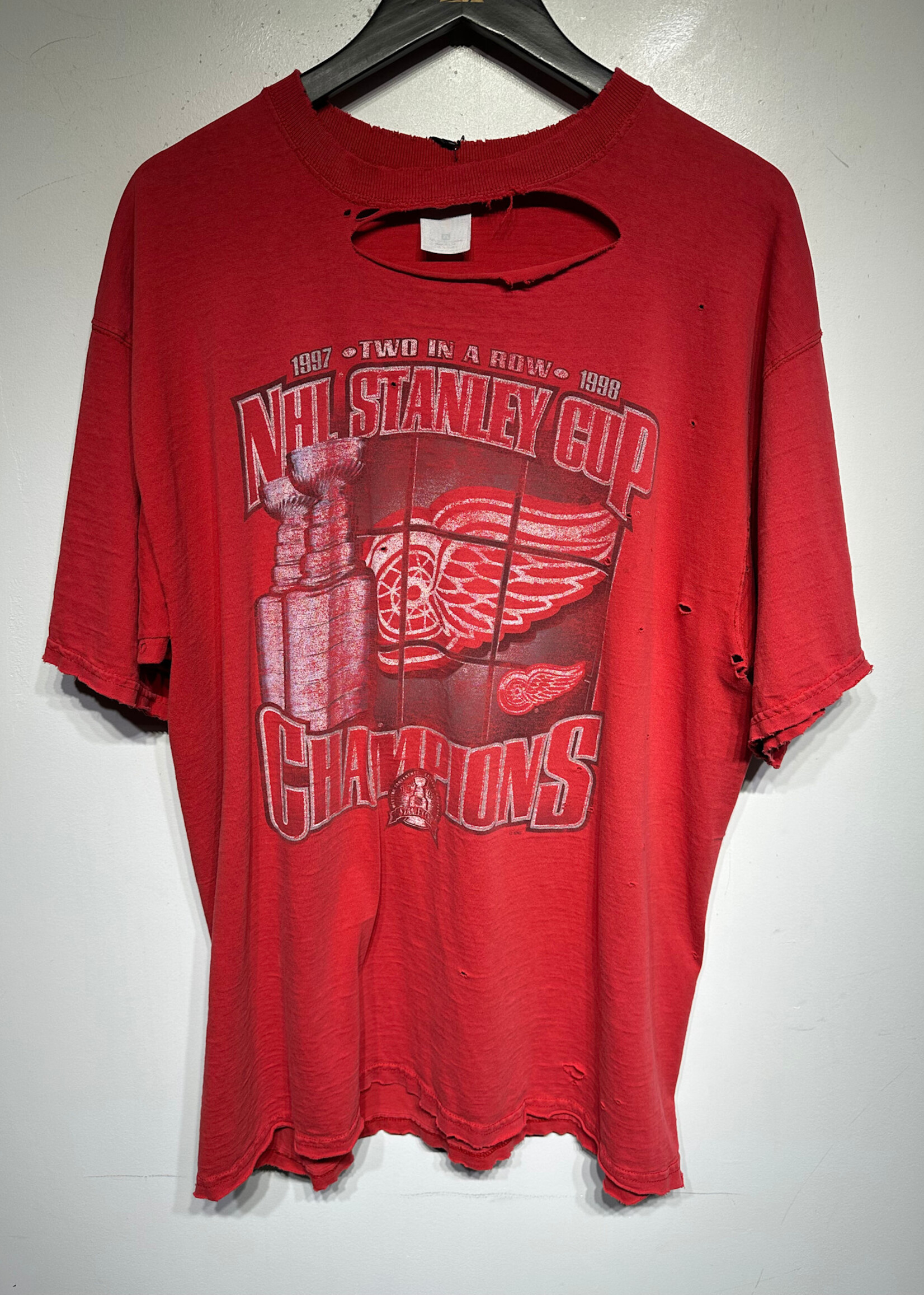 Redwings Stanley Cup Distressed Tee XL