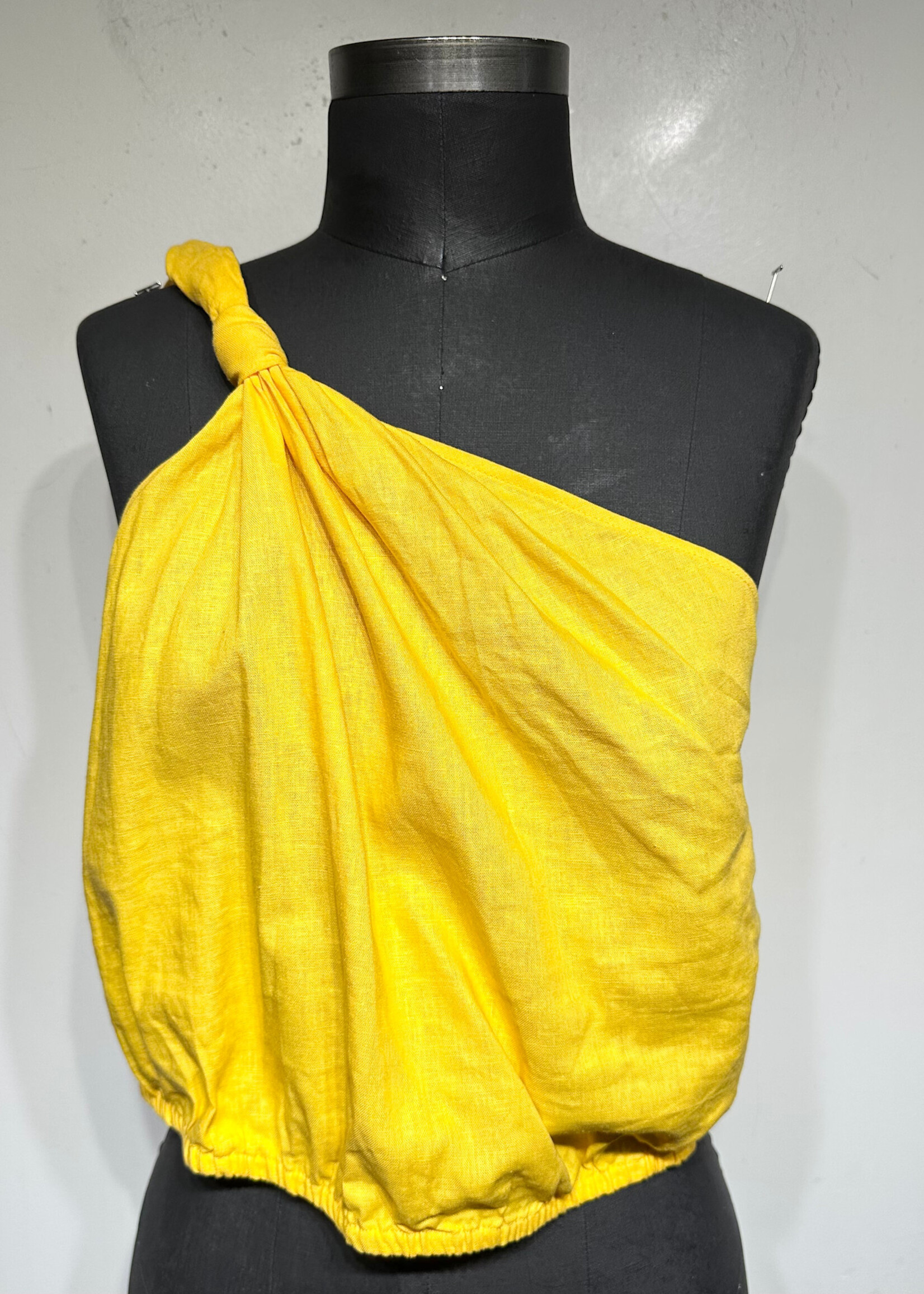 Farm NWT Yellow Knot Tank Fem L
