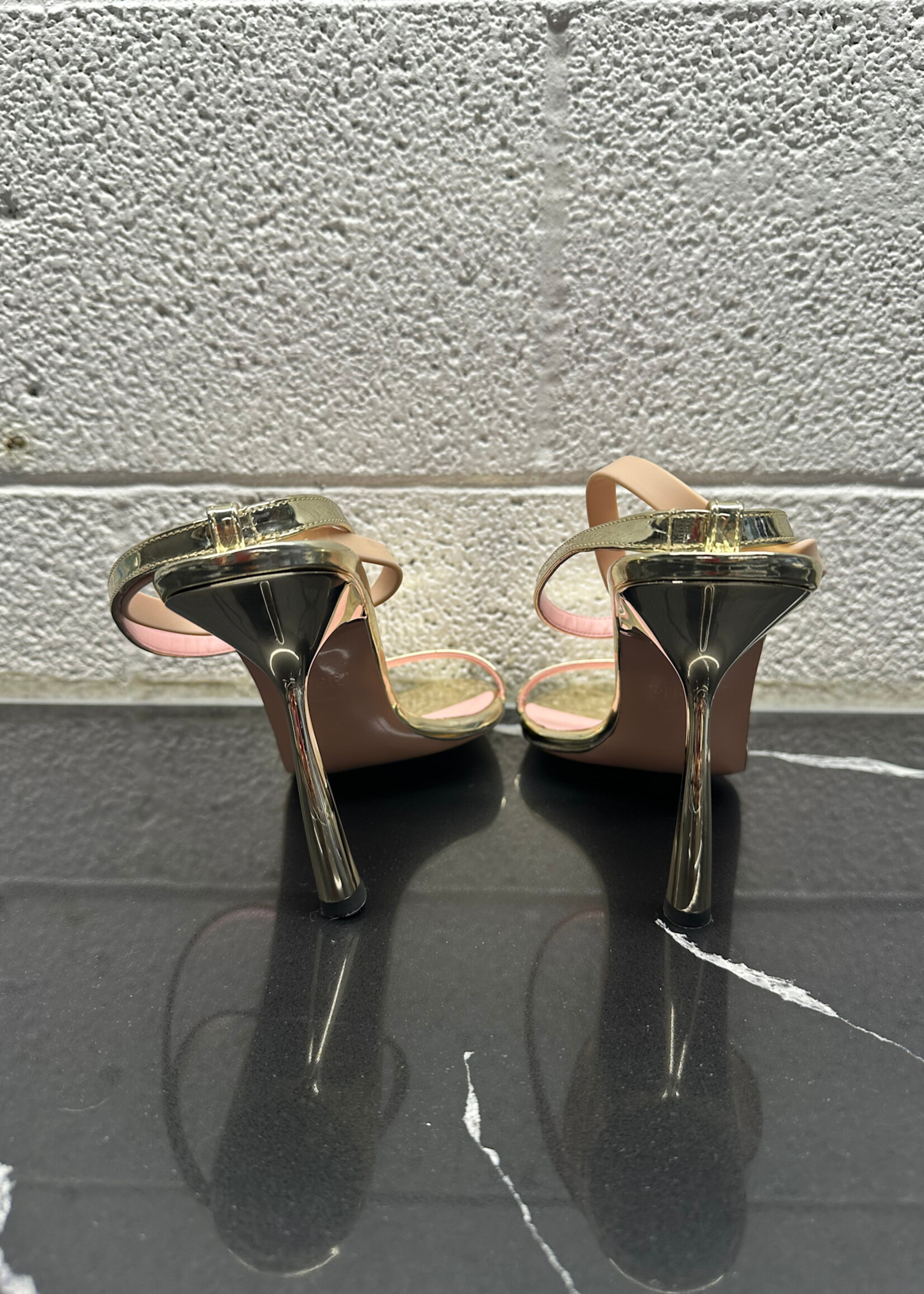 Piferi Gold Pumps Fem 9  (Retail: $300+)