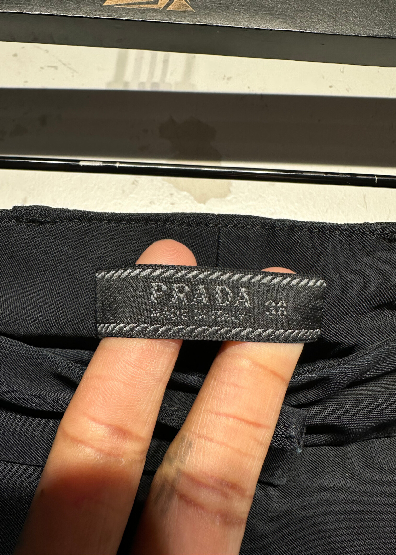 PRADA UNIFORM TROUSERS FEM 24
