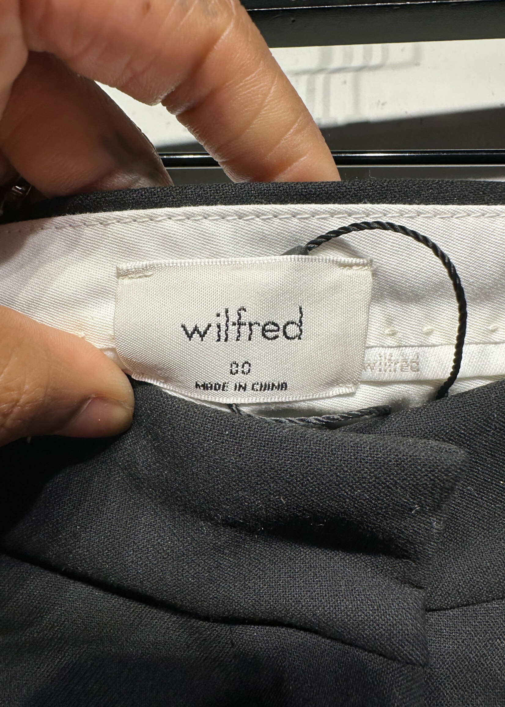 Wilfred Black Hi Rise Pleated Trouser 24