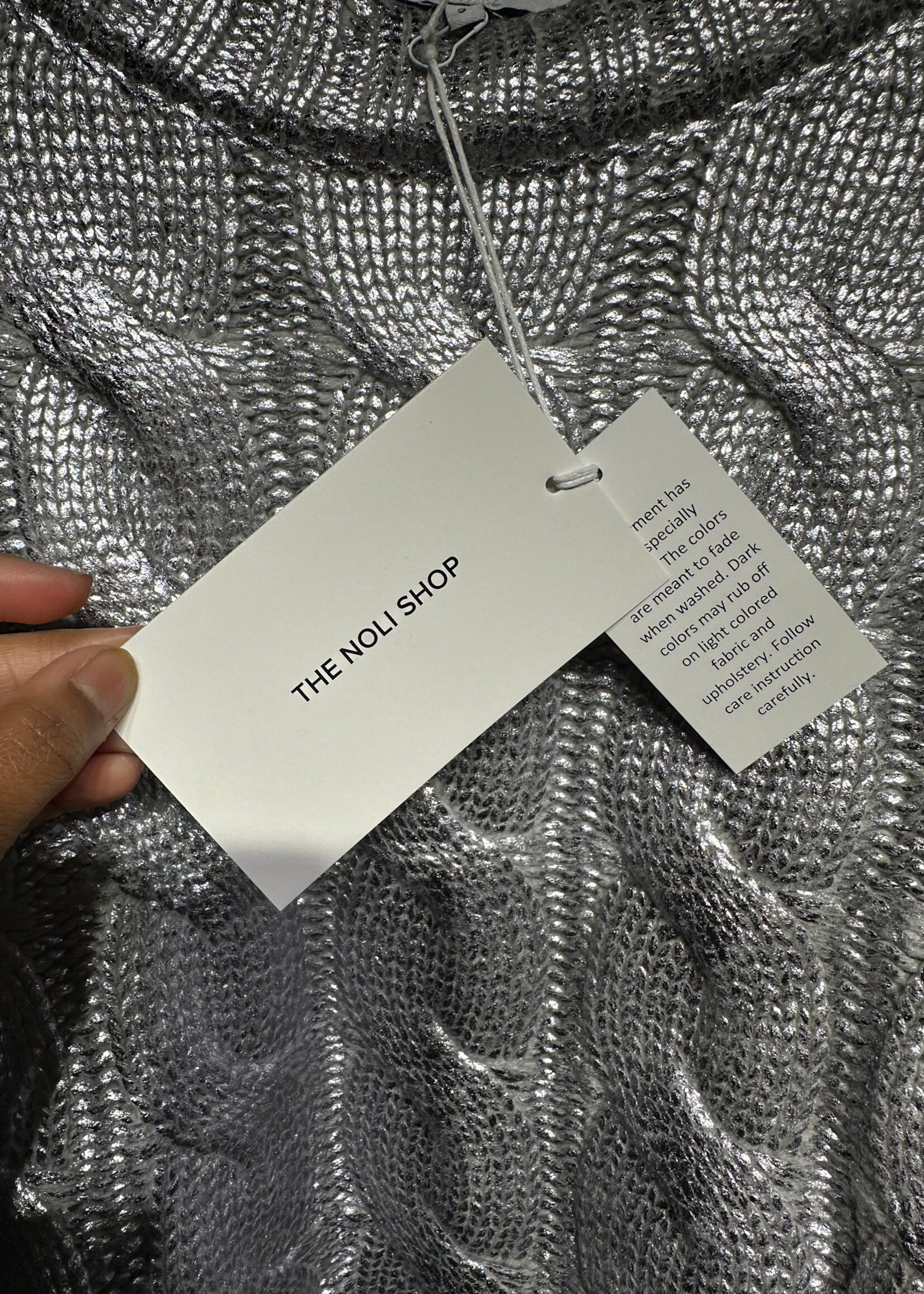 Noli Shop NWT Silver Cable Knit Crop Sweater S