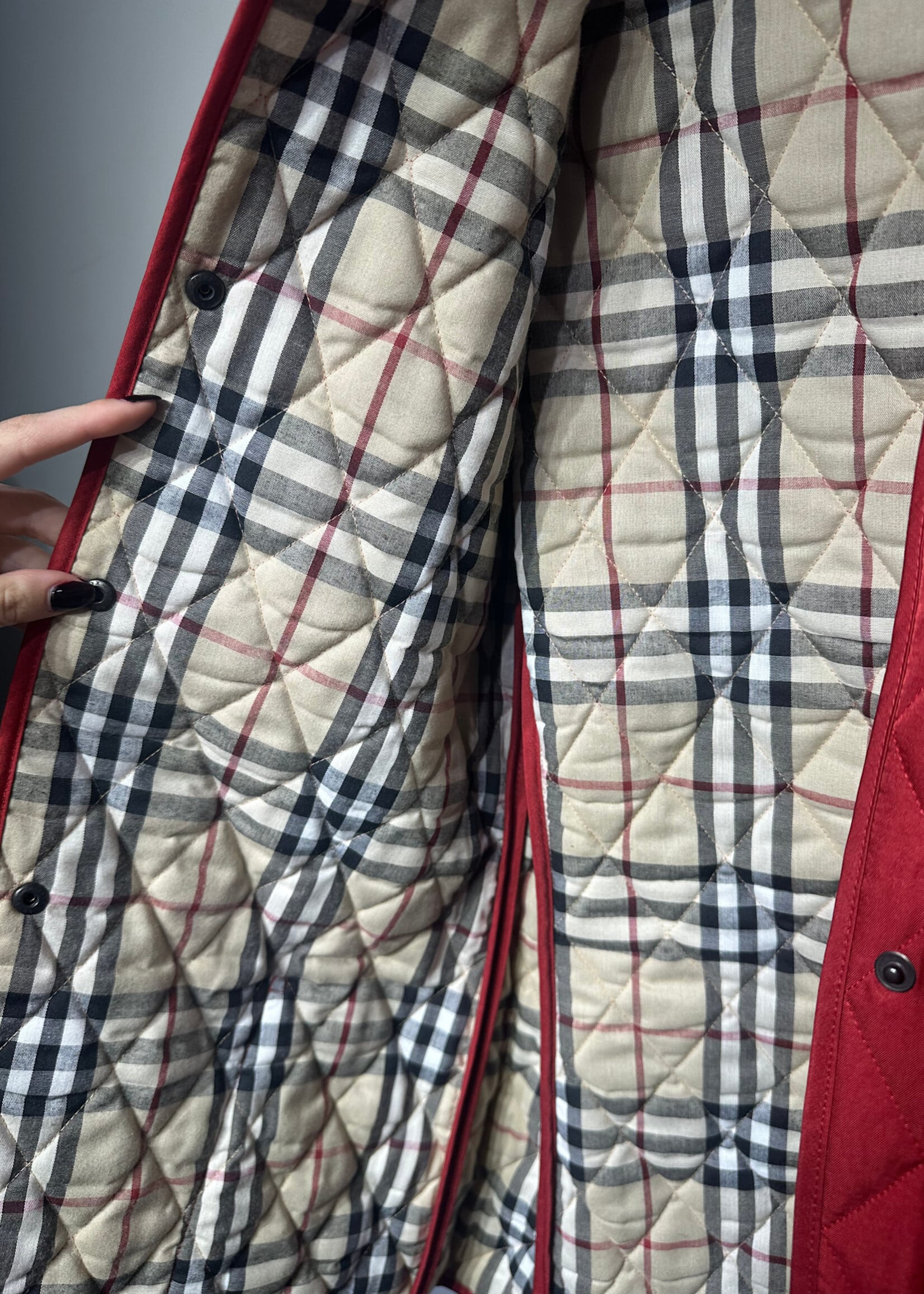 Burberry Red Quilted Jacket Fem M