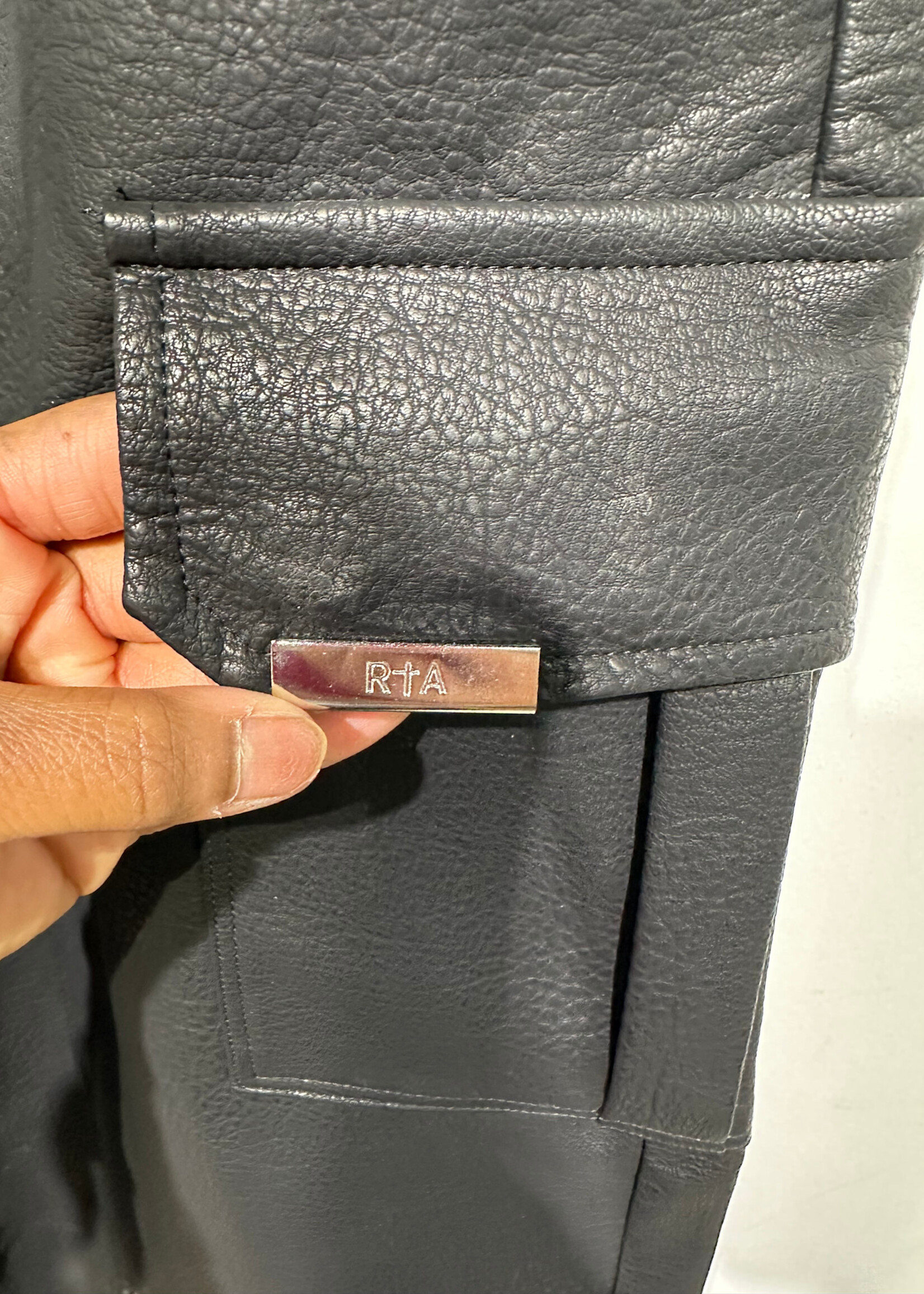 RTA Faux Leather Baggy Cargos Masc 34