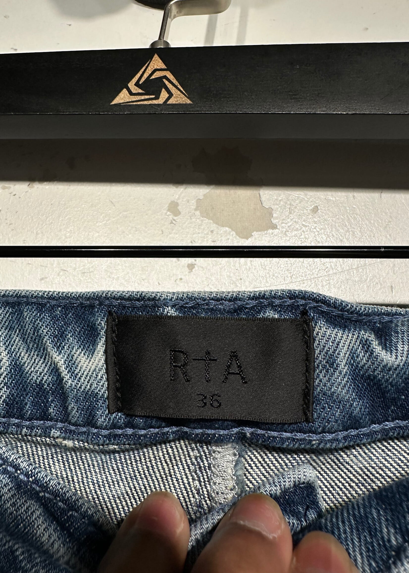 RTA Sandwash Flare Jeans Masc 36 AS IS