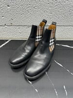 Burberry Pembroke Checked Ankle Boot 8.5 Masc