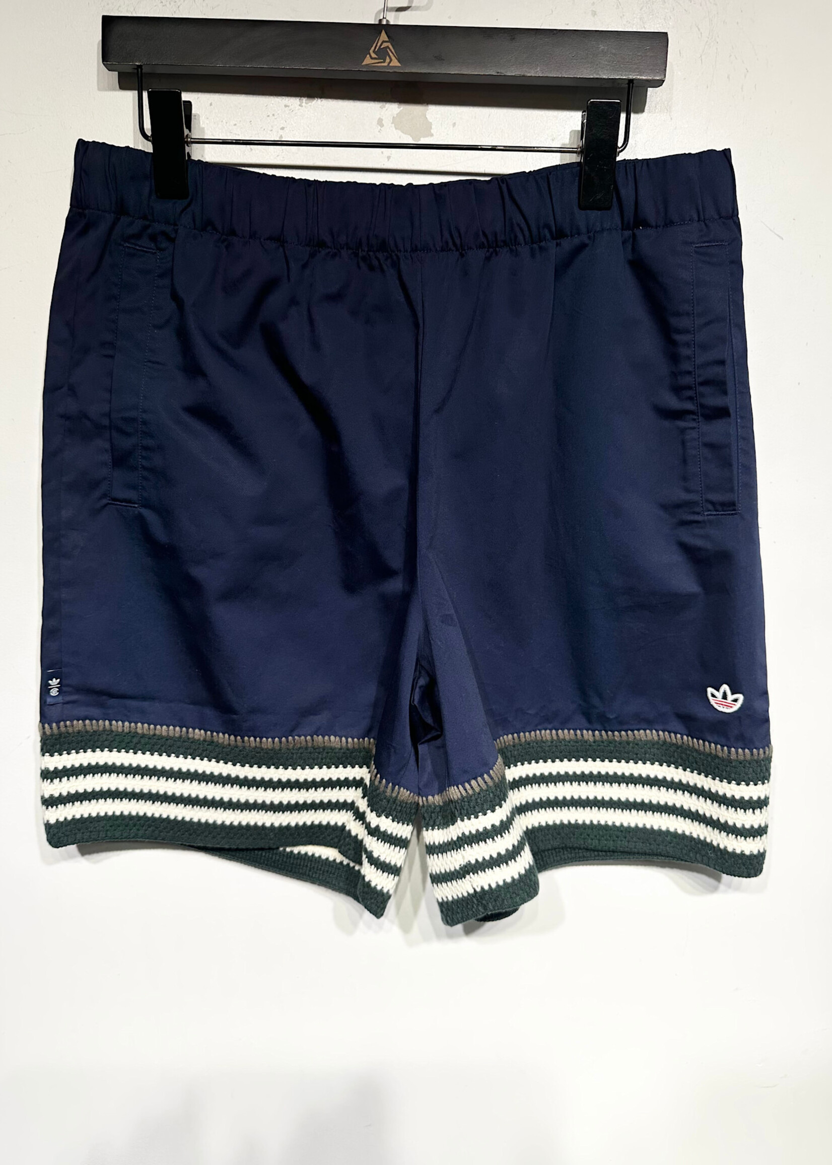 Adidas Clot NWT Navy Emboidered Shorts 32 Unisex