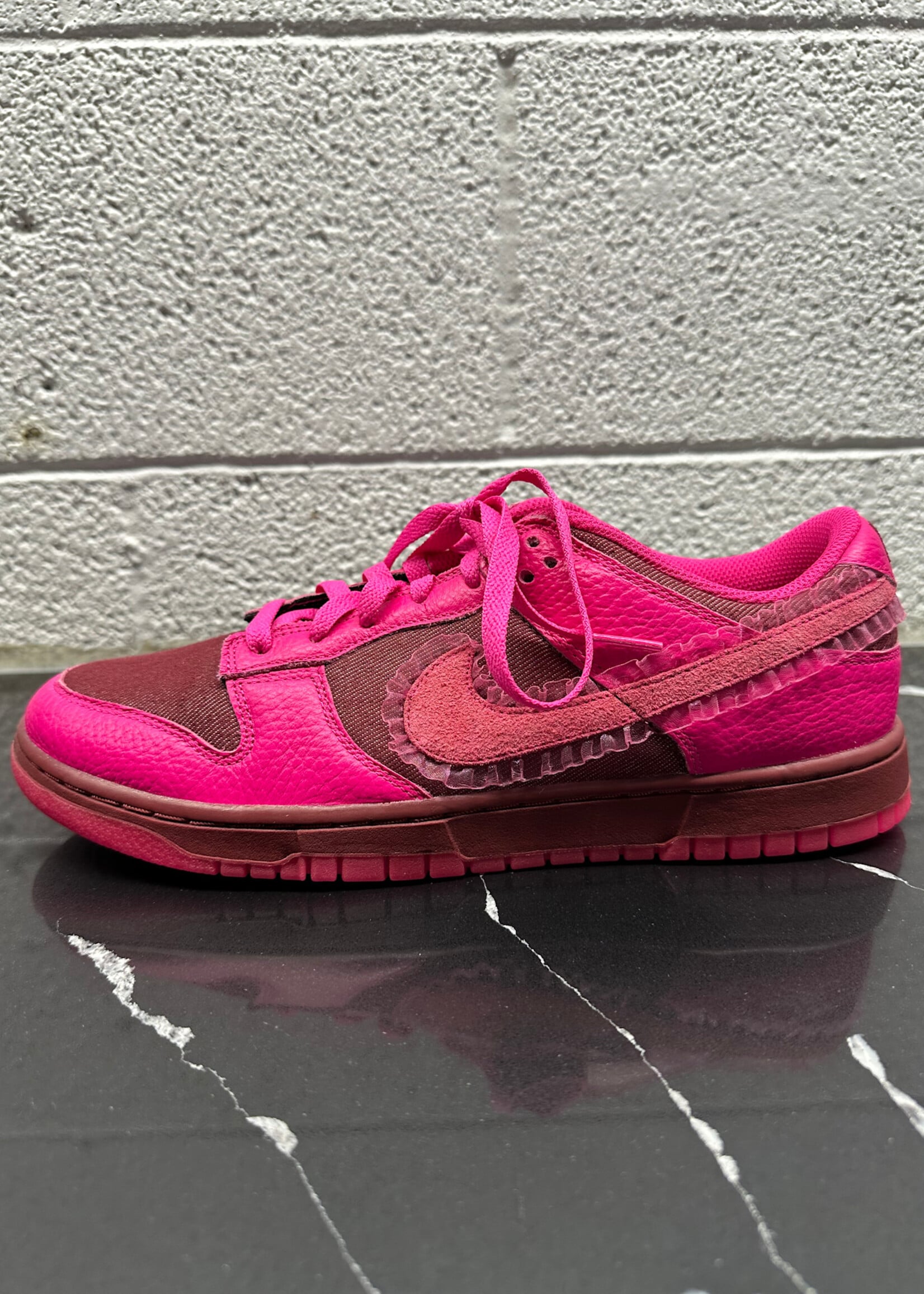 Nike Dunk Low Valentines Day 2022 Masc 10.5