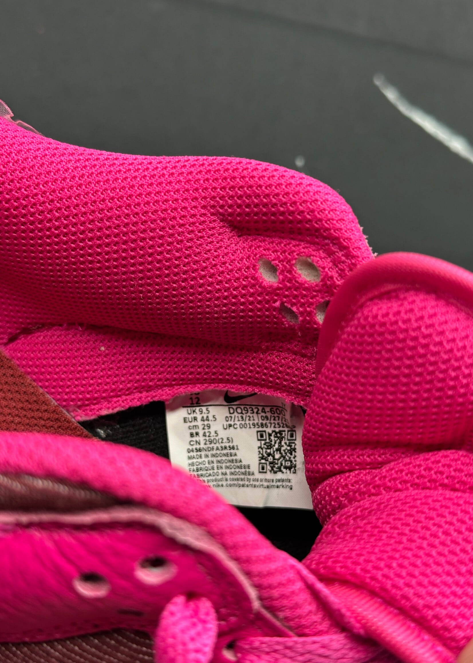Nike Dunk Low Valentines Day 2022 Masc 10.5
