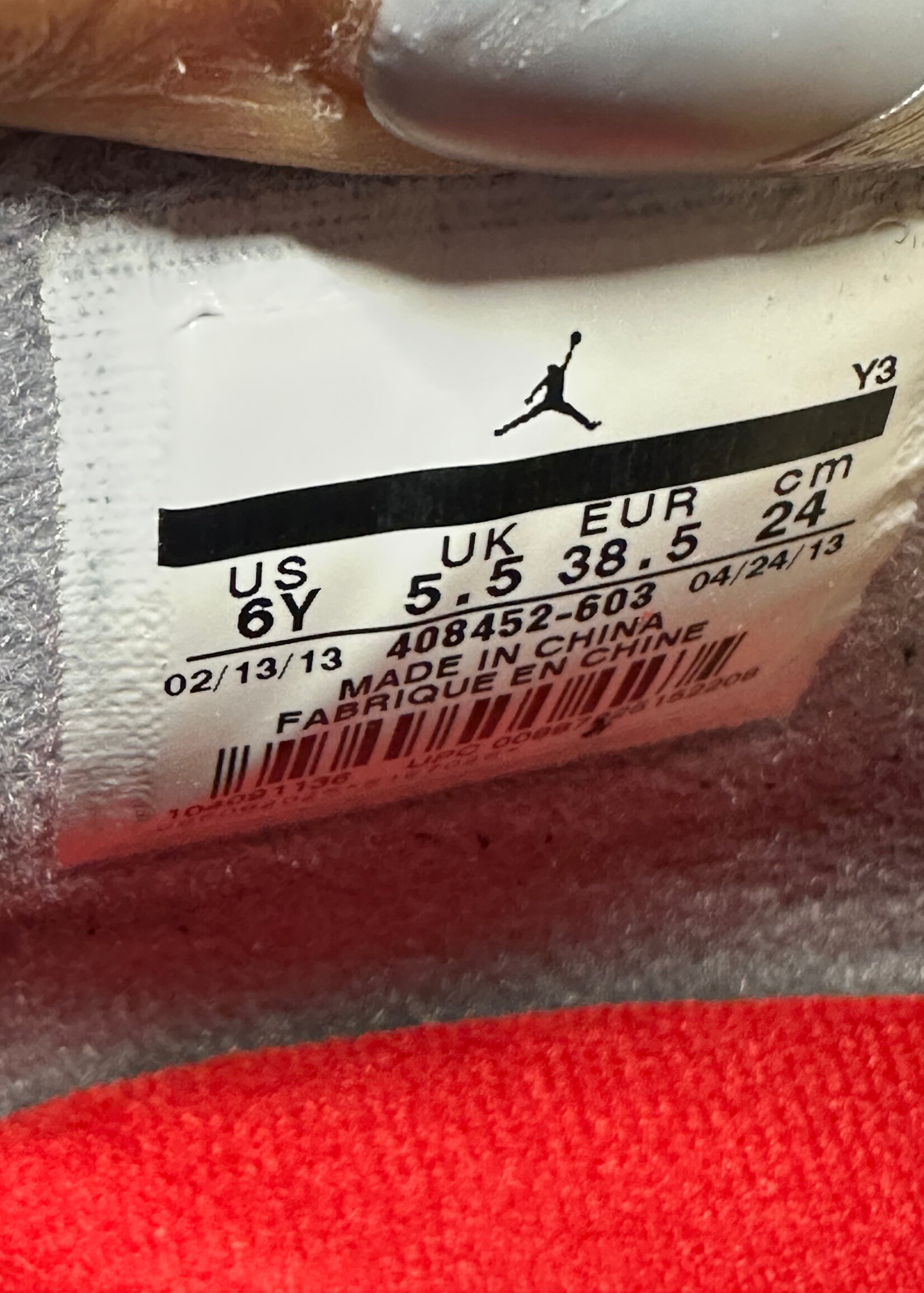 Jordan 4 Toro Fem 8