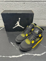 Jordan 4 Thunder Fem 8
