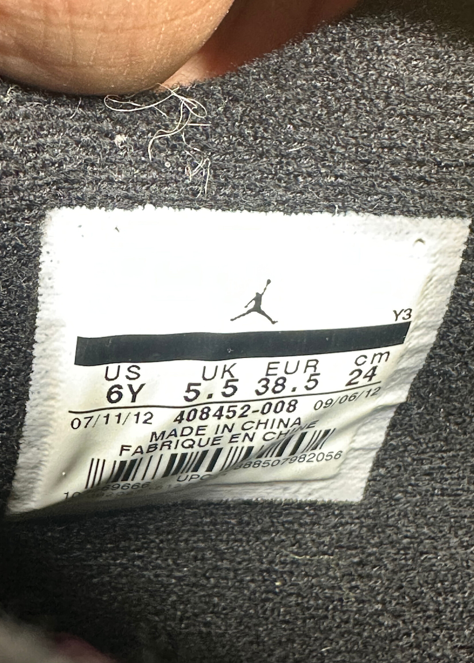 Jordan 4 Thunder Fem 8