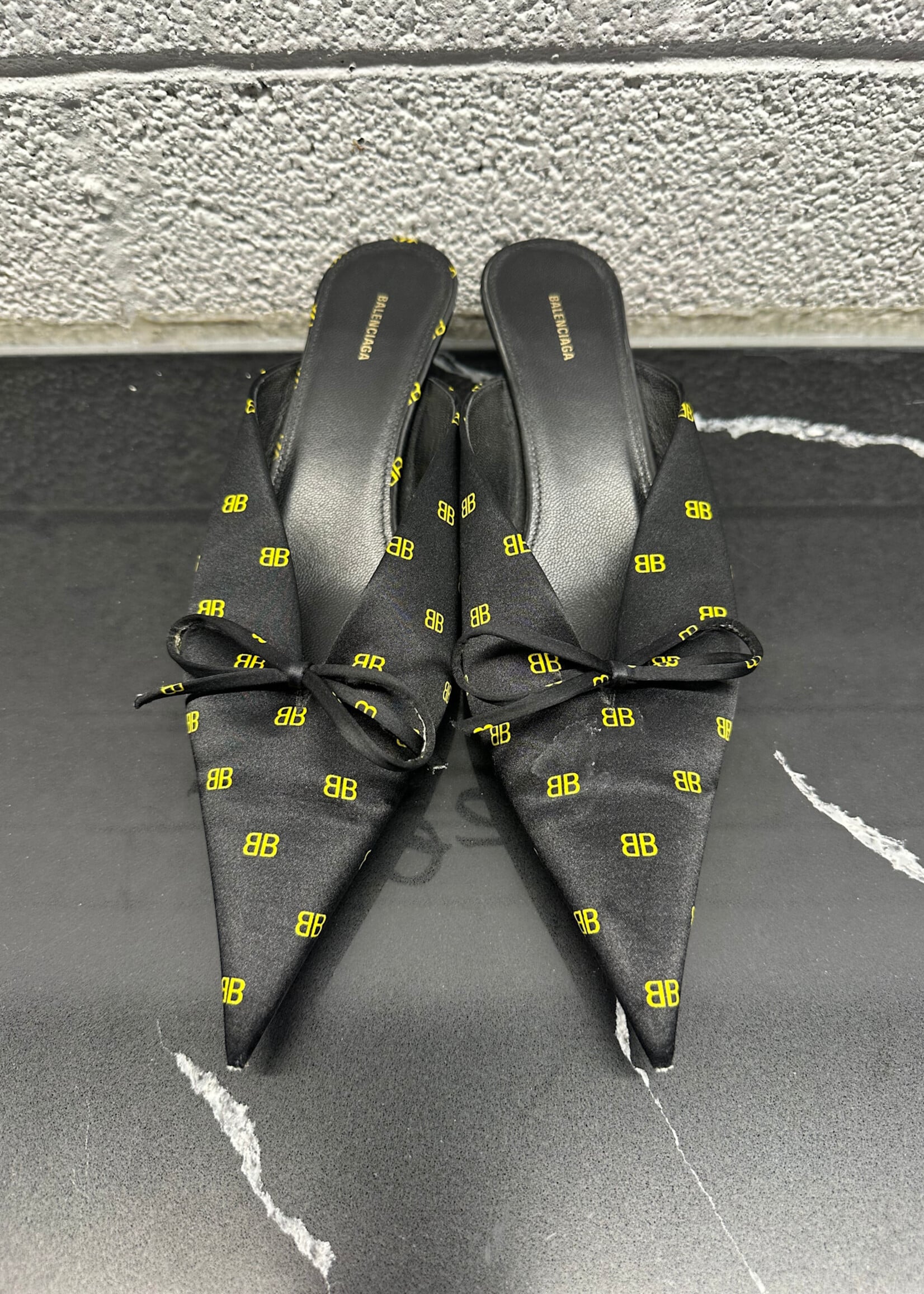 Balenciaga Black Yellow Knife Mule 7.5 Fem