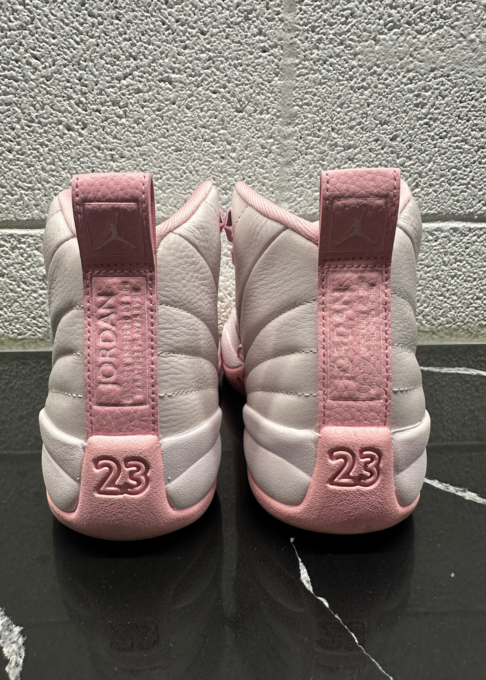 Air Jordan 12 Pearl Pink Sneakers Fem 6.5