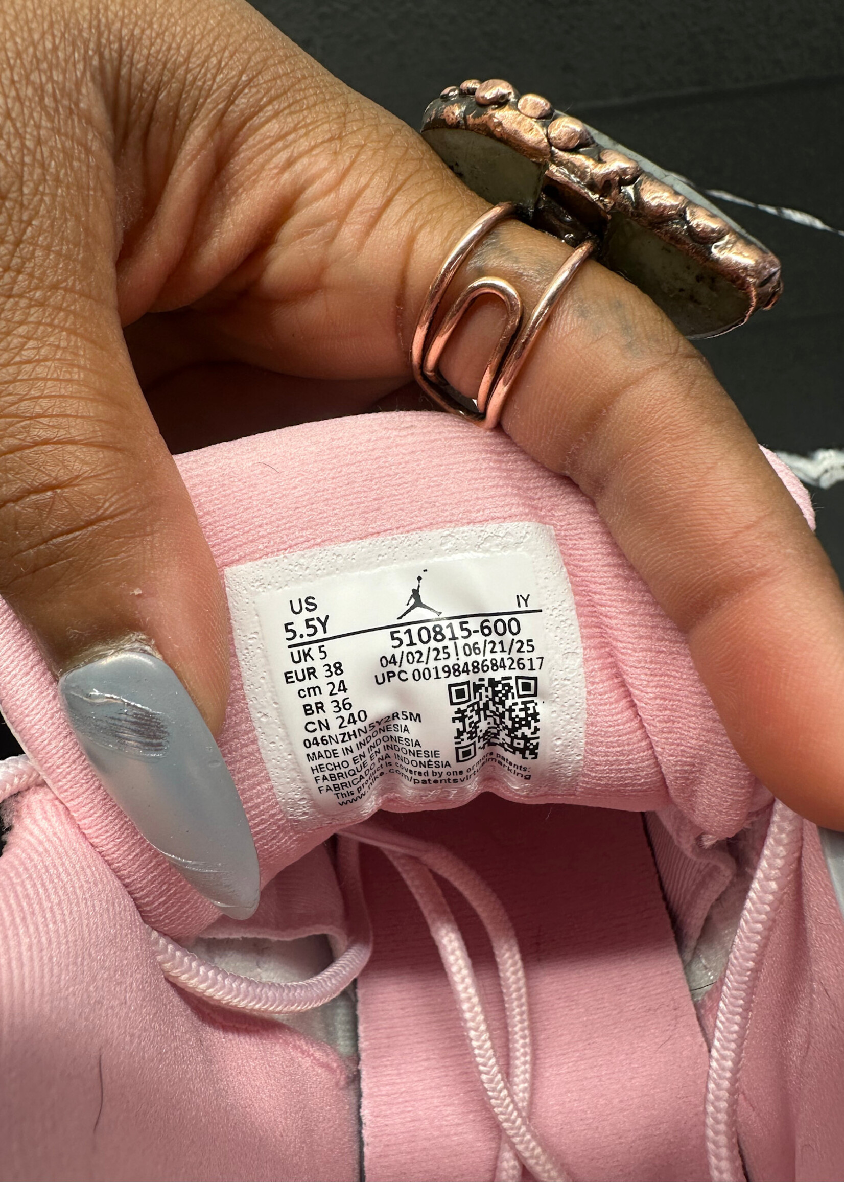 Air Jordan 12 Pearl Pink Sneakers Fem 6.5
