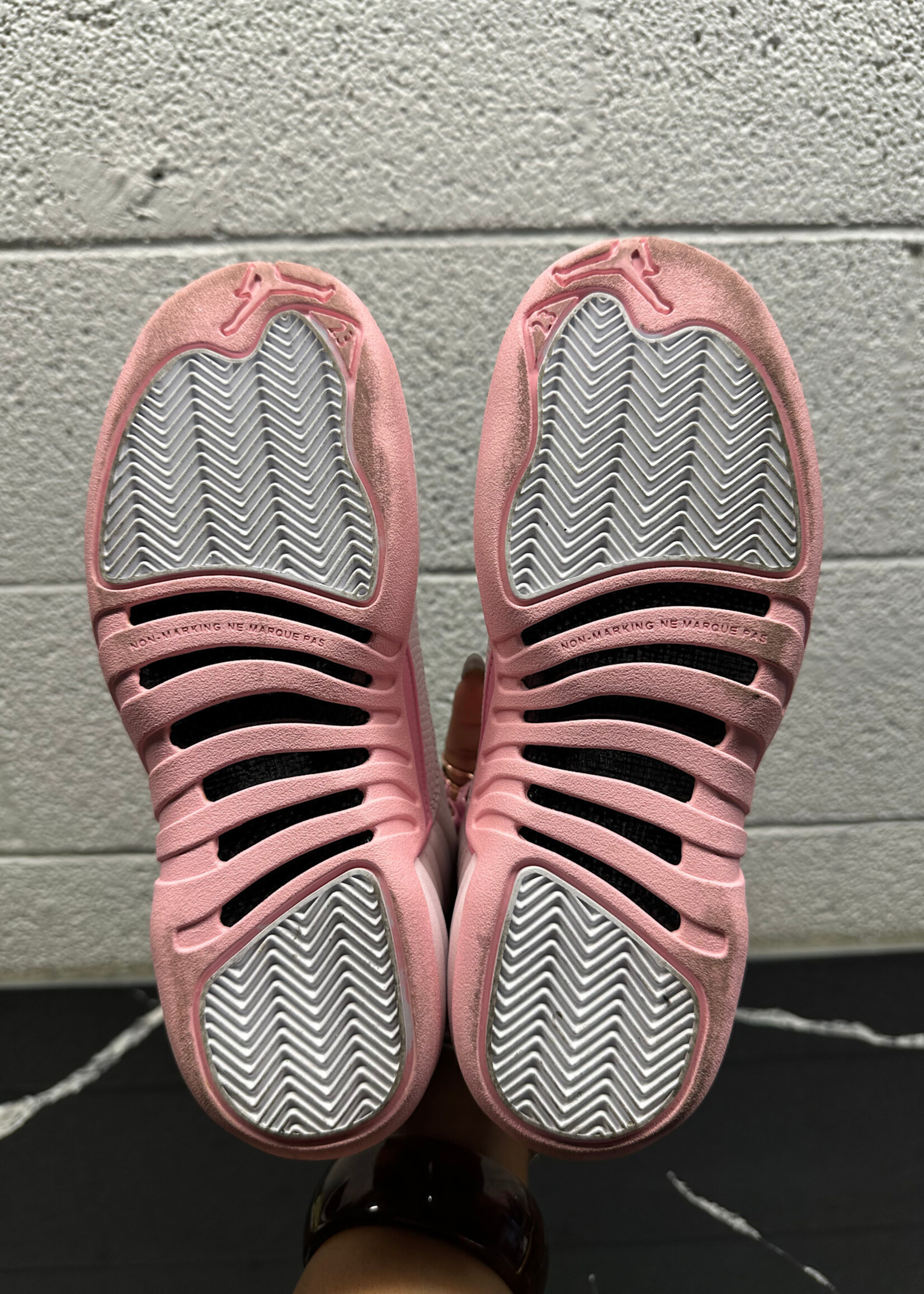 Air Jordan 12 Pearl Pink Sneakers Fem 6.5
