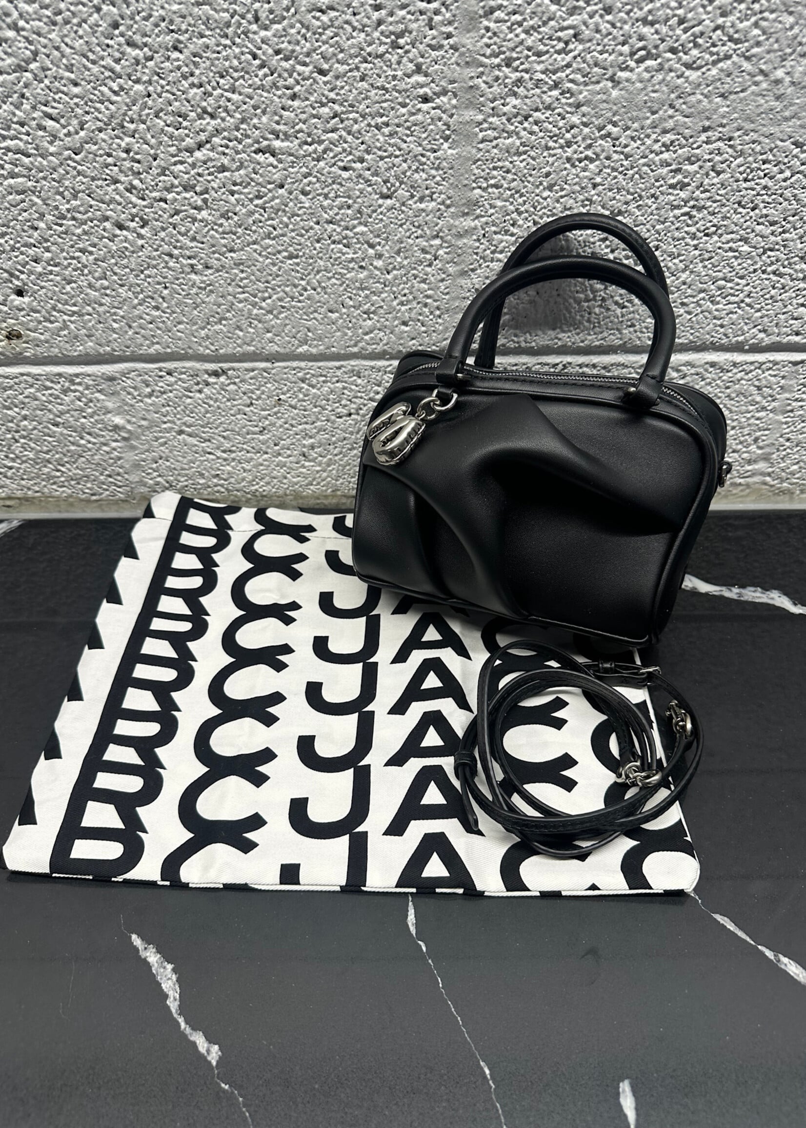 Marc Jacobs Micro Wave Black Crossbody