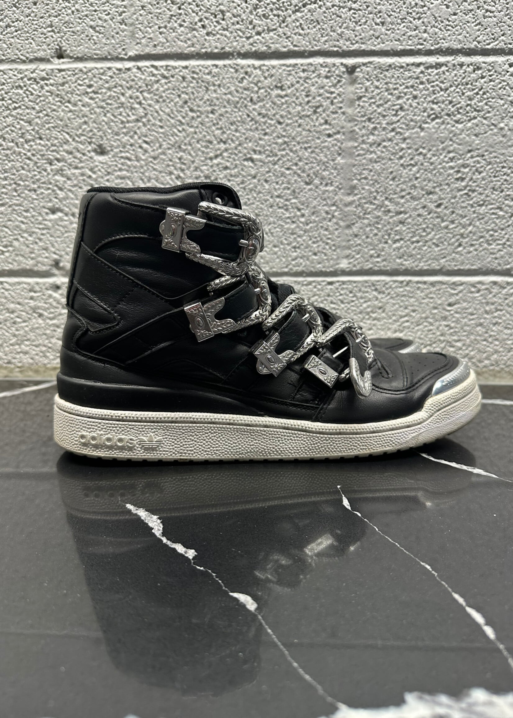 Jeremy Scott Adidas Black Buckle Hi Top Masc 10 AS IS