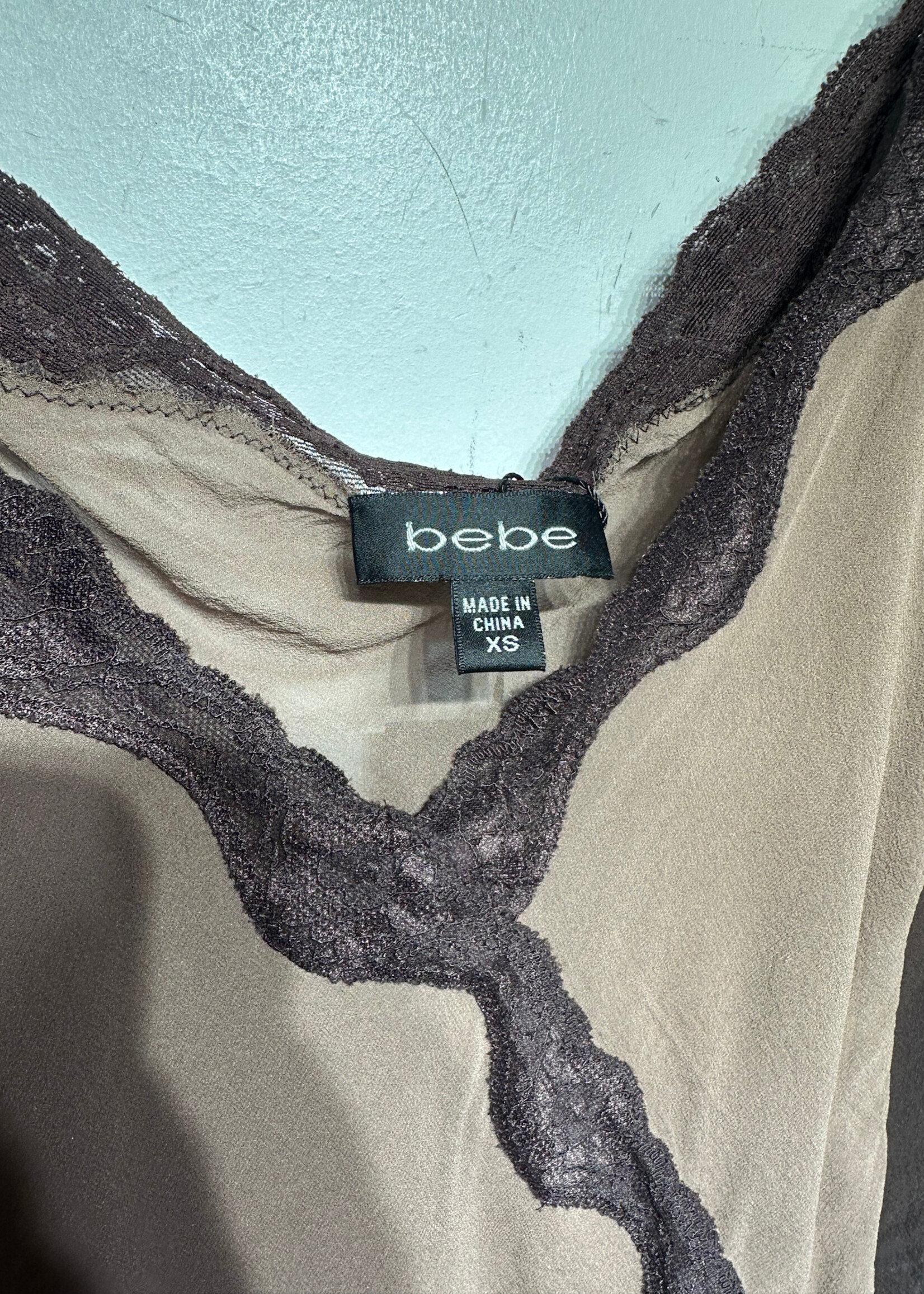 Bebe Brown Silk Blouse Fem XS