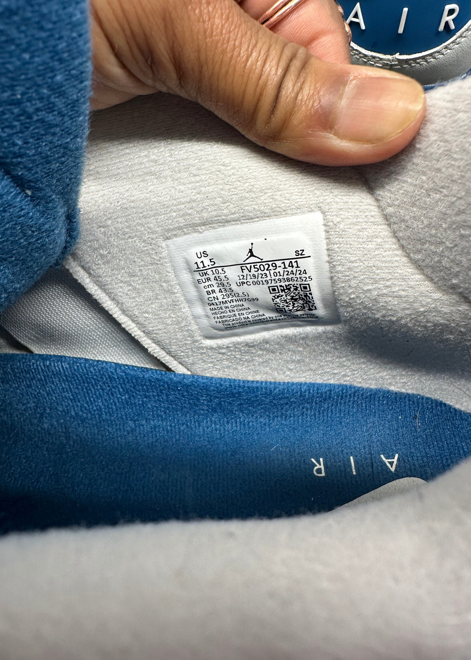Jordan 4 Military Blue Masc 11.5