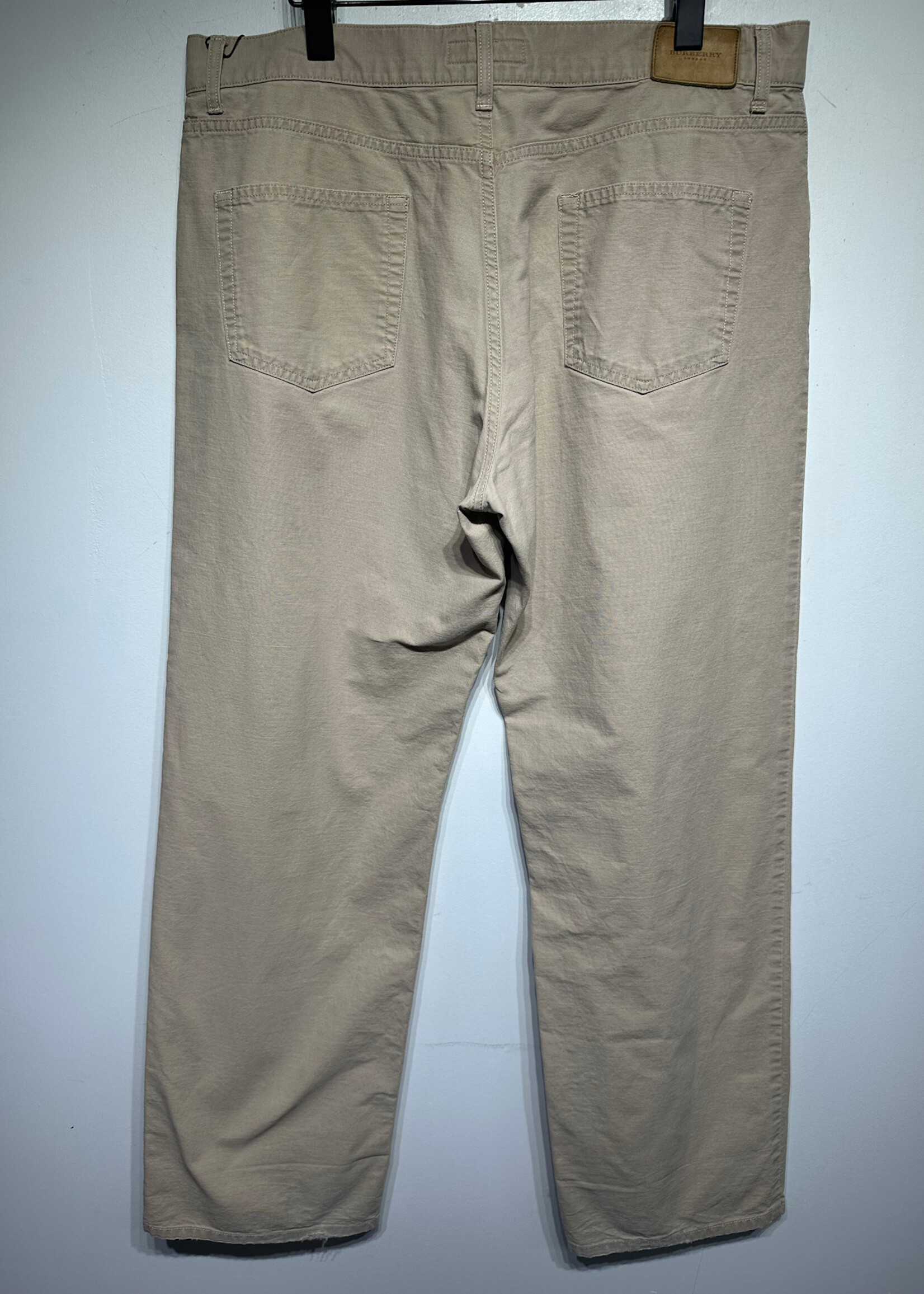 BURBERRY BEIGE RELAX FIT PANTS 38