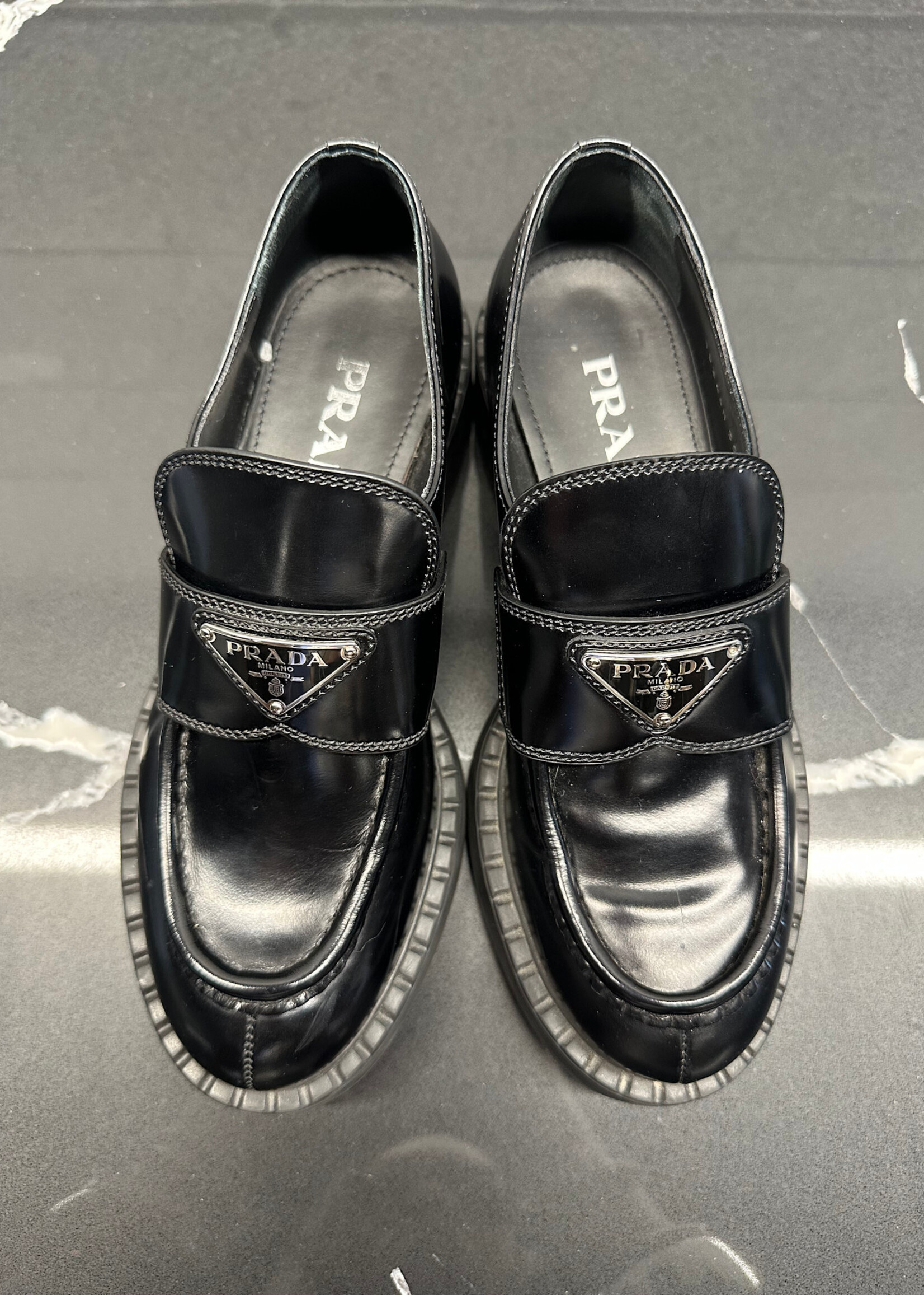 Prada Choclate Loafers Black Fits Fem 6.5