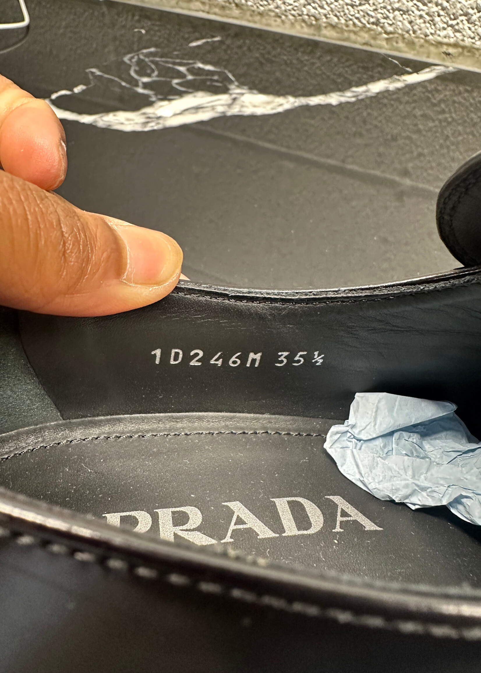 Prada Choclate Loafers Black Fits Fem 6.5