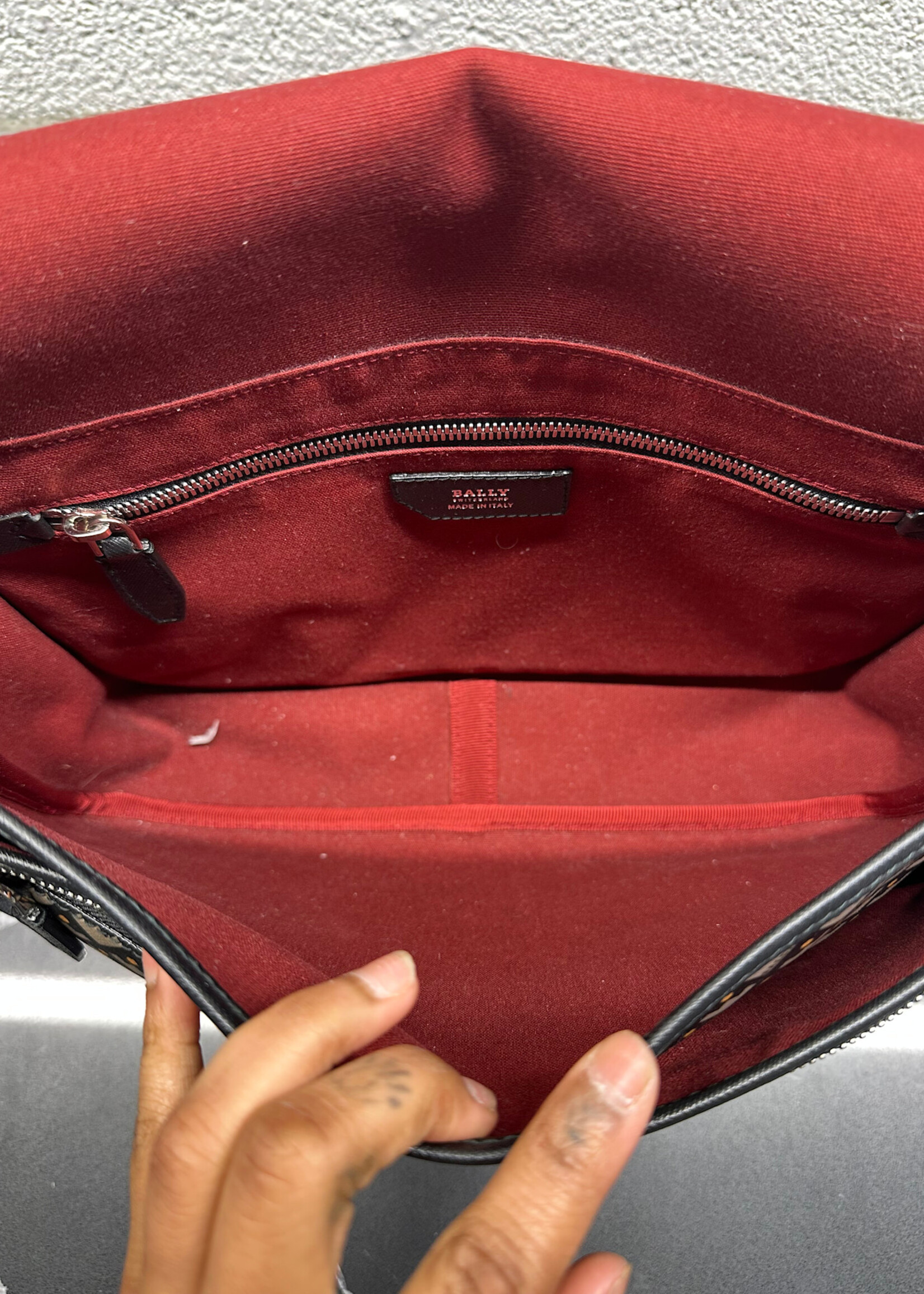 Bally Eiger Messenger Bag