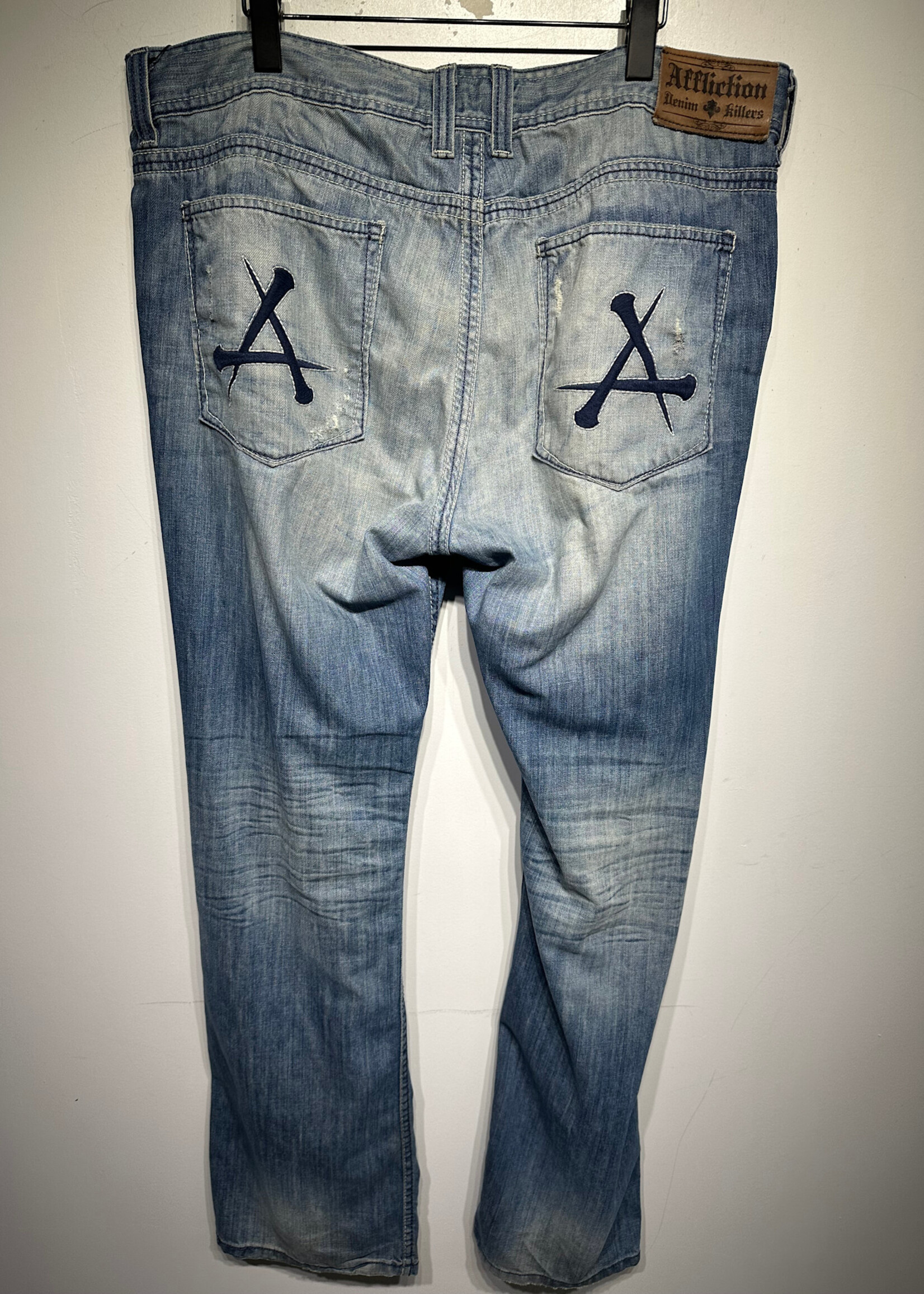 Affliction Light Wash Distressed Jeans 38 Masc