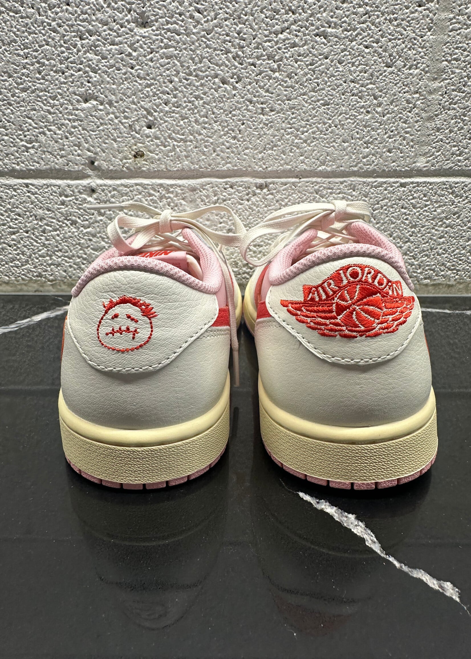 DS Jordan 1 Low Tropical Pink Masc 8