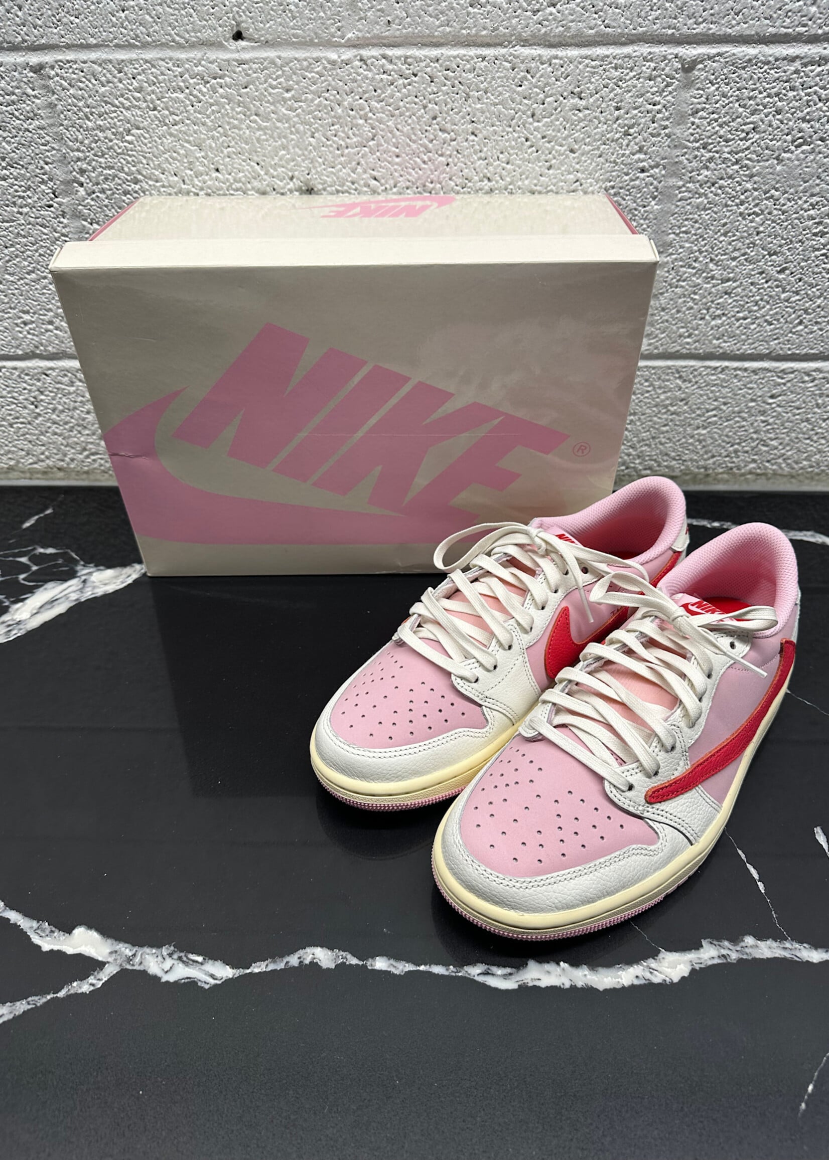 DS Jordan 1 Low Tropical Pink Masc 8