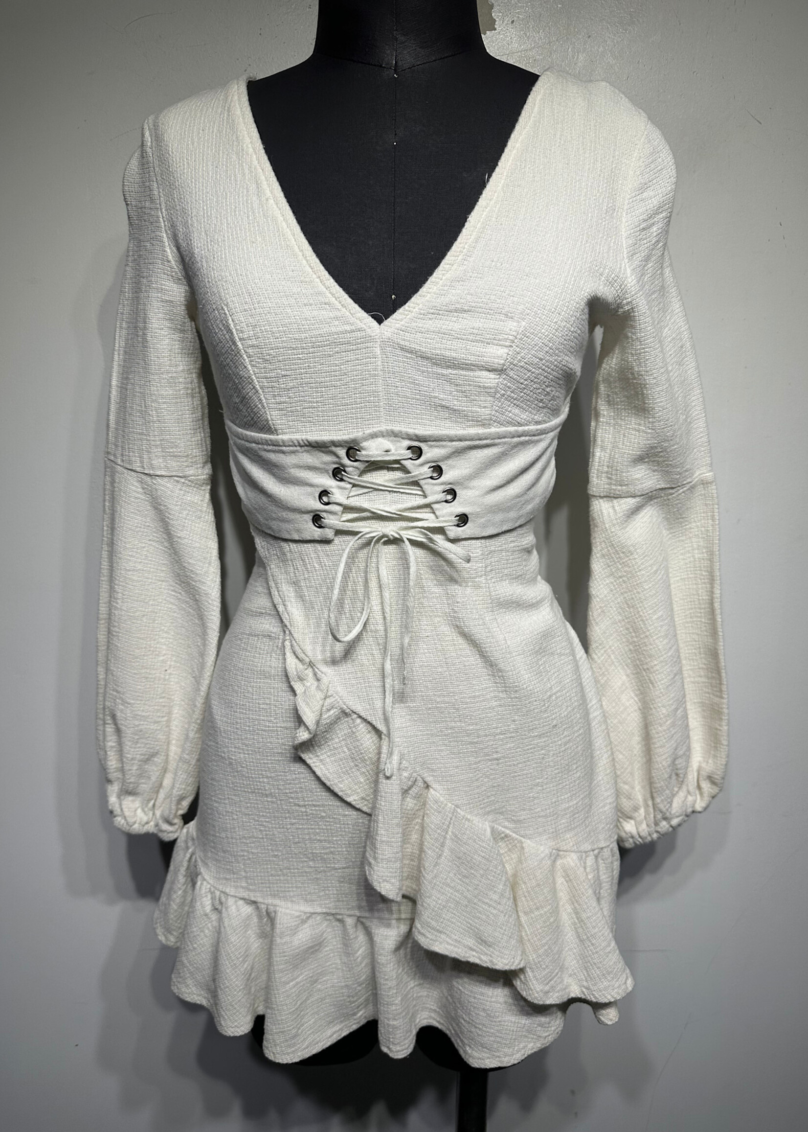 Selfie Leslie White Ruffle Hem Dress XS