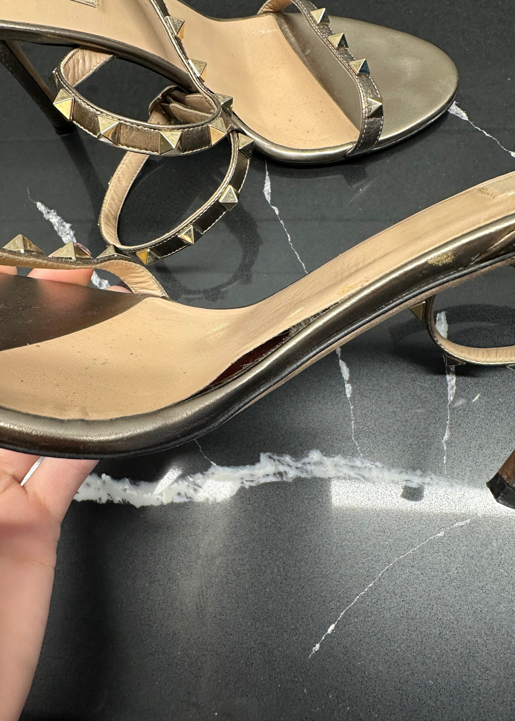 Valentino Studded Gold Heels Fem 39/6.5