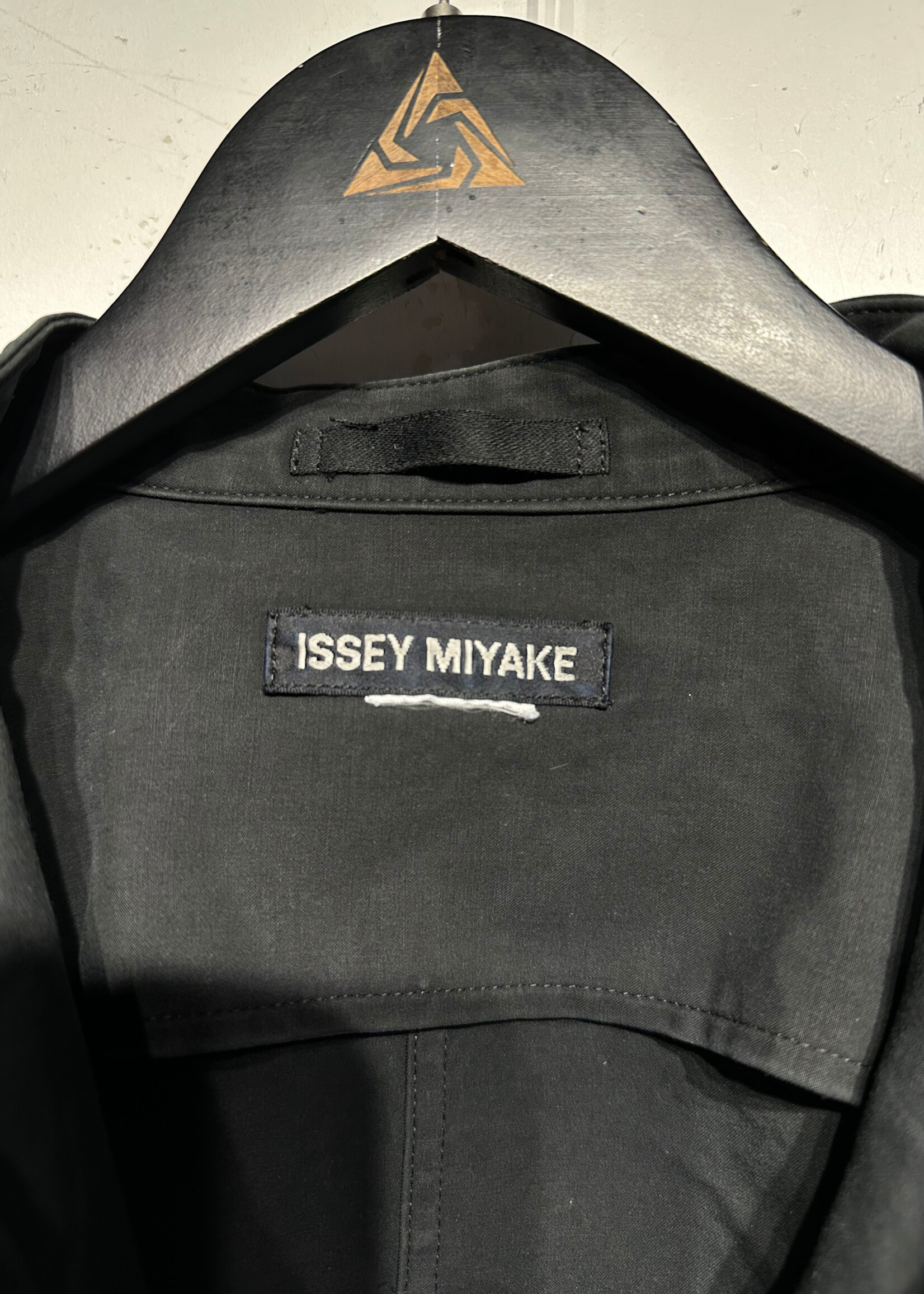 Issey Miyake Black Mock Neck Zip Up Jacket Fem S