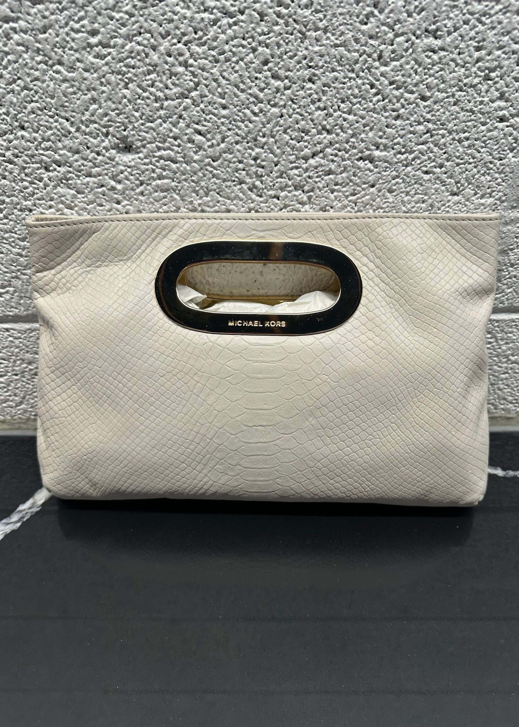Michael Kors Berkeley Clutch Cream